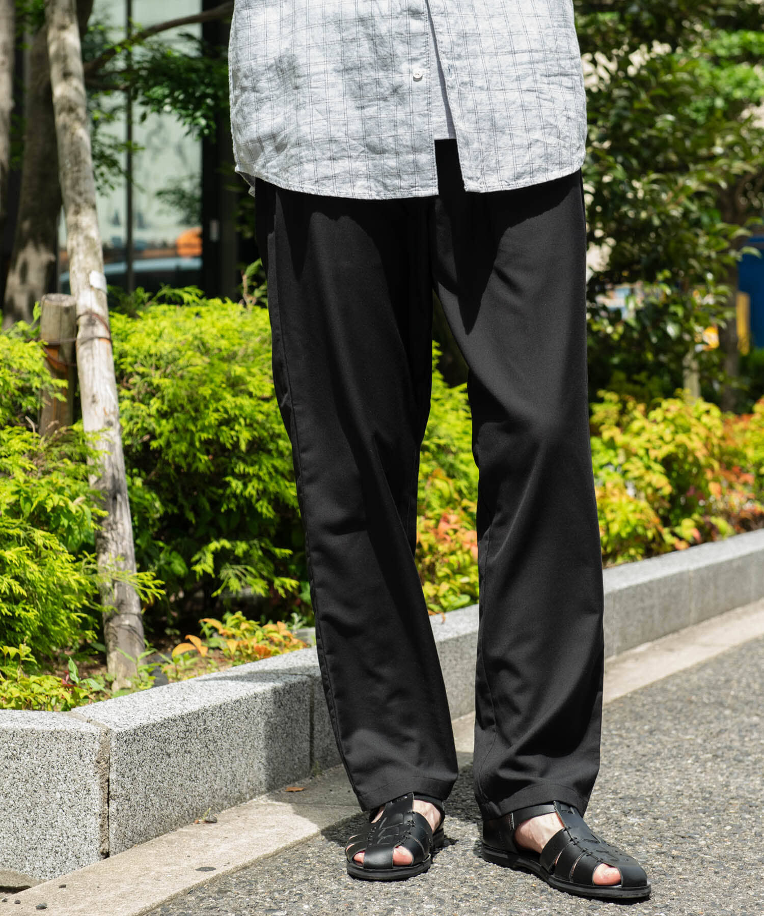 URBAN RESEARCH DOORS「『速乾/接触冷感/イージーケア』ウールライクイージートラウザー」|その他|ブラック