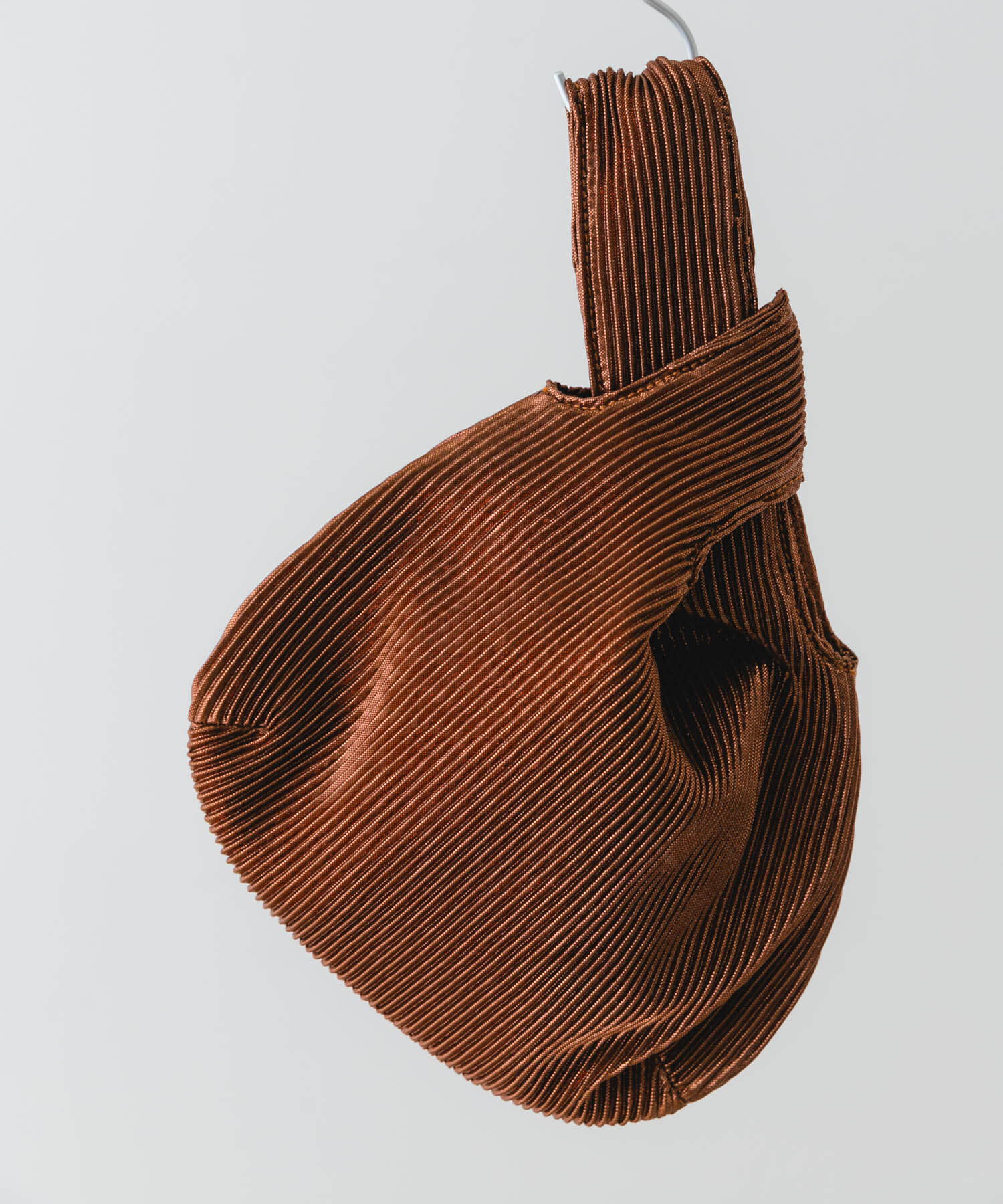 RODE SKO「メタリックプリーツバッグ」|ハンドバッグ|