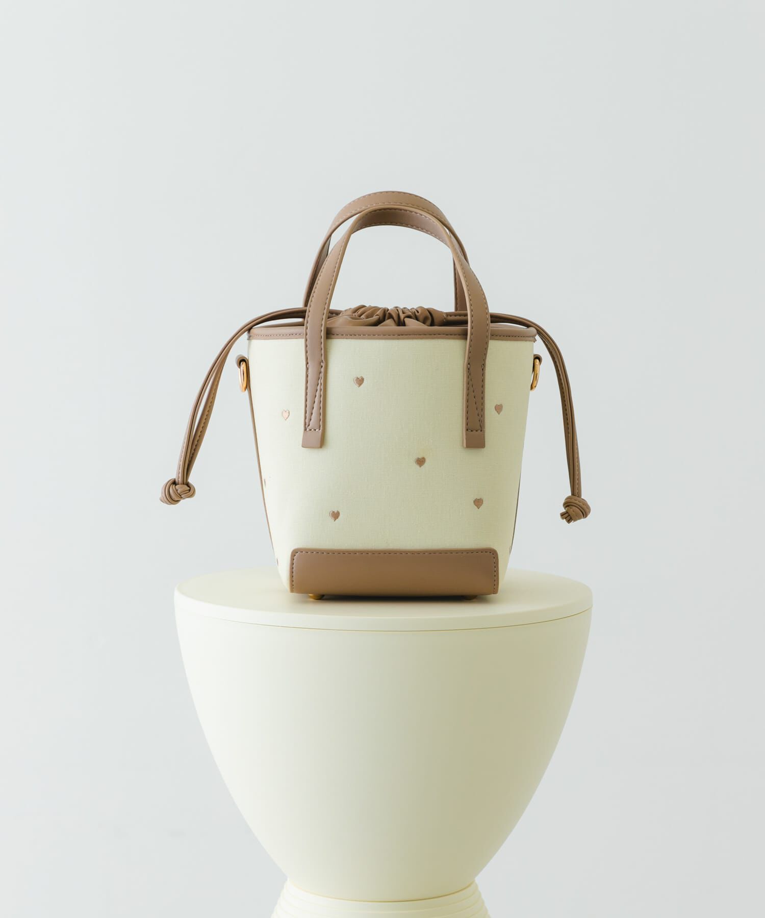 RODE SKO「『WEB/一部店舗限定カラー』刺繍バケツバッグ」|ハンドバッグ|ベージュ