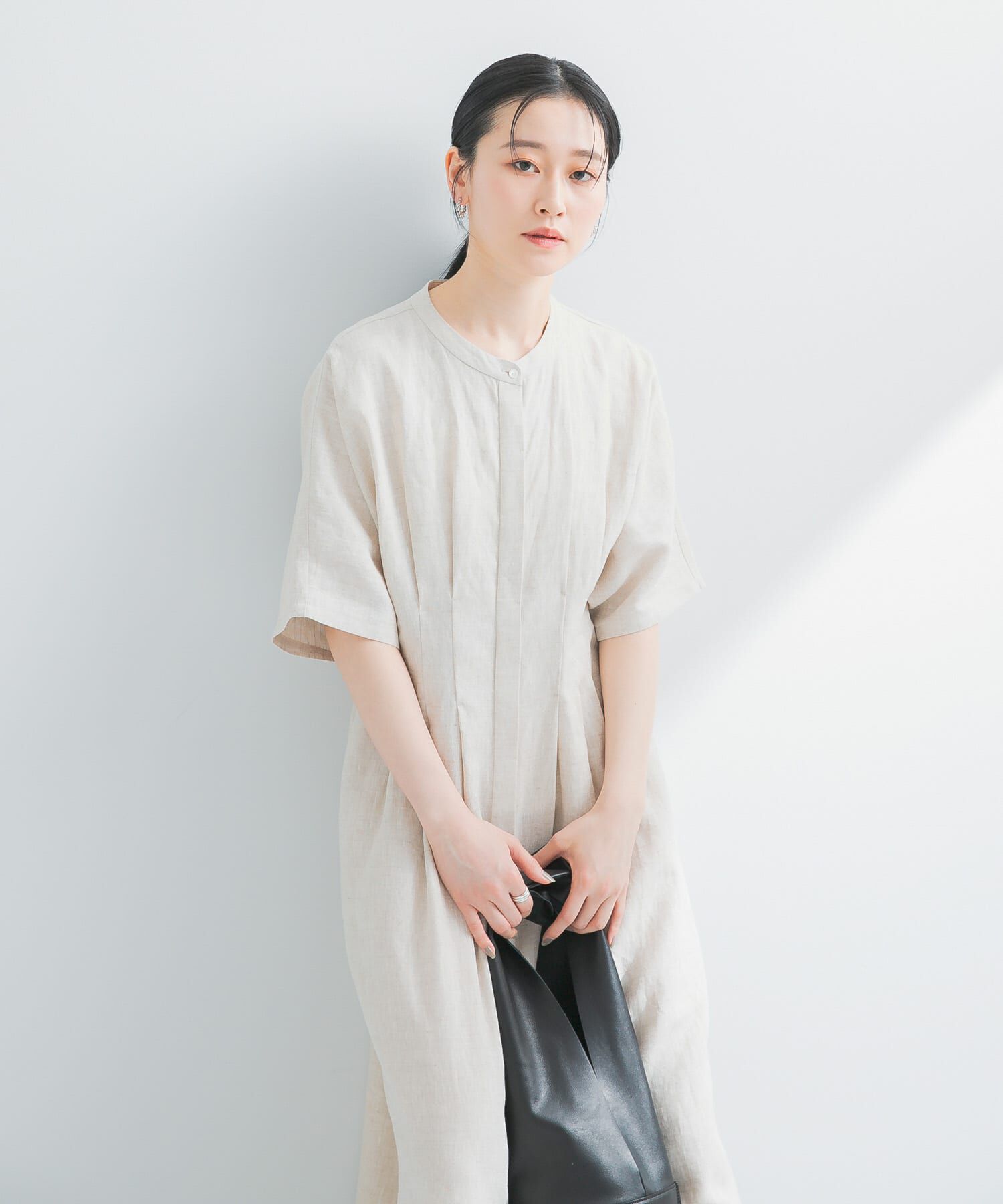 URBAN RESEARCH「『2サイズ展開』タックデザインリネンワンピース」|ワンピース|