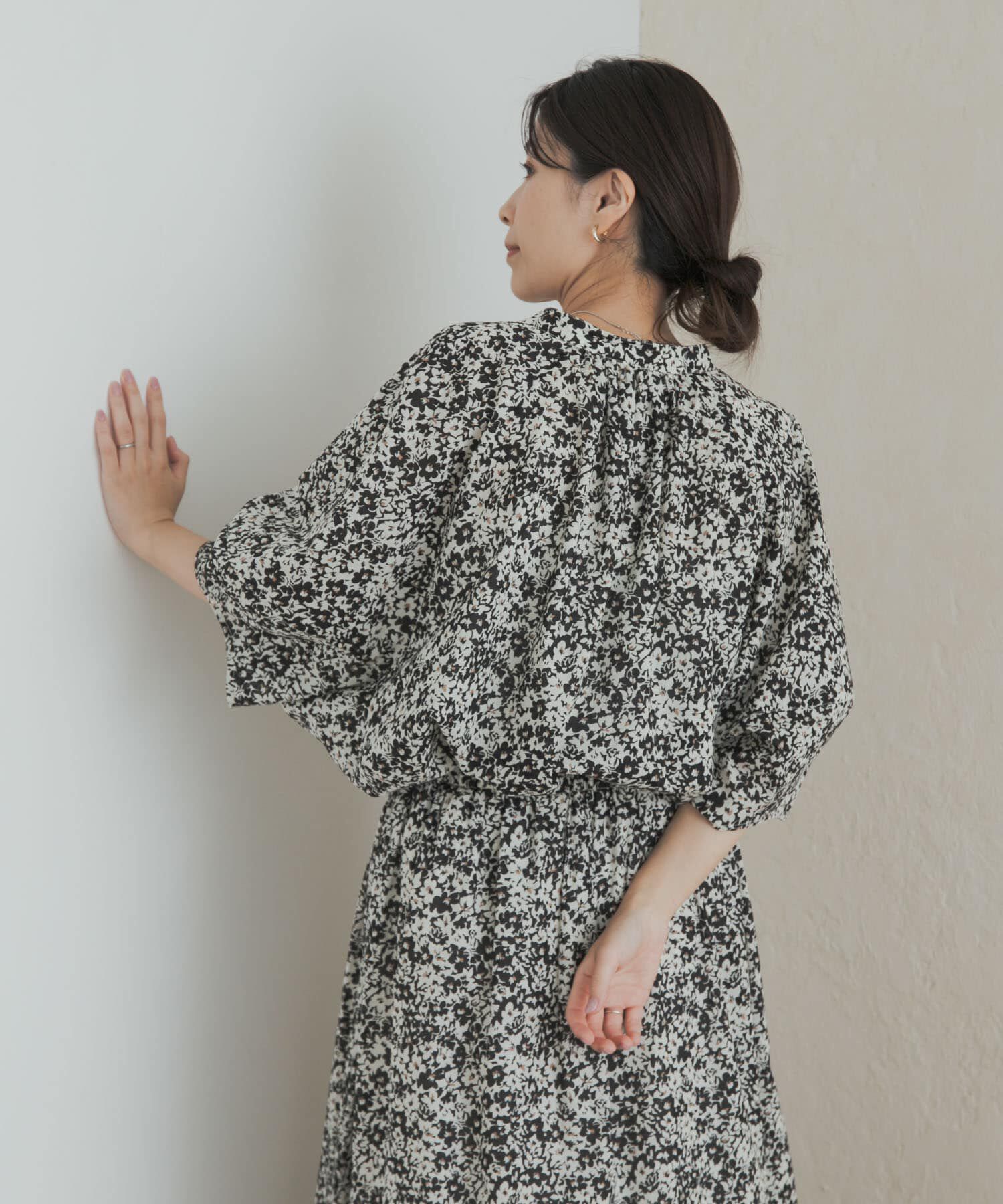 URBAN RESEARCH DOORS「フラワープリントドルマンブラウス」|シャツ・ブラウス|