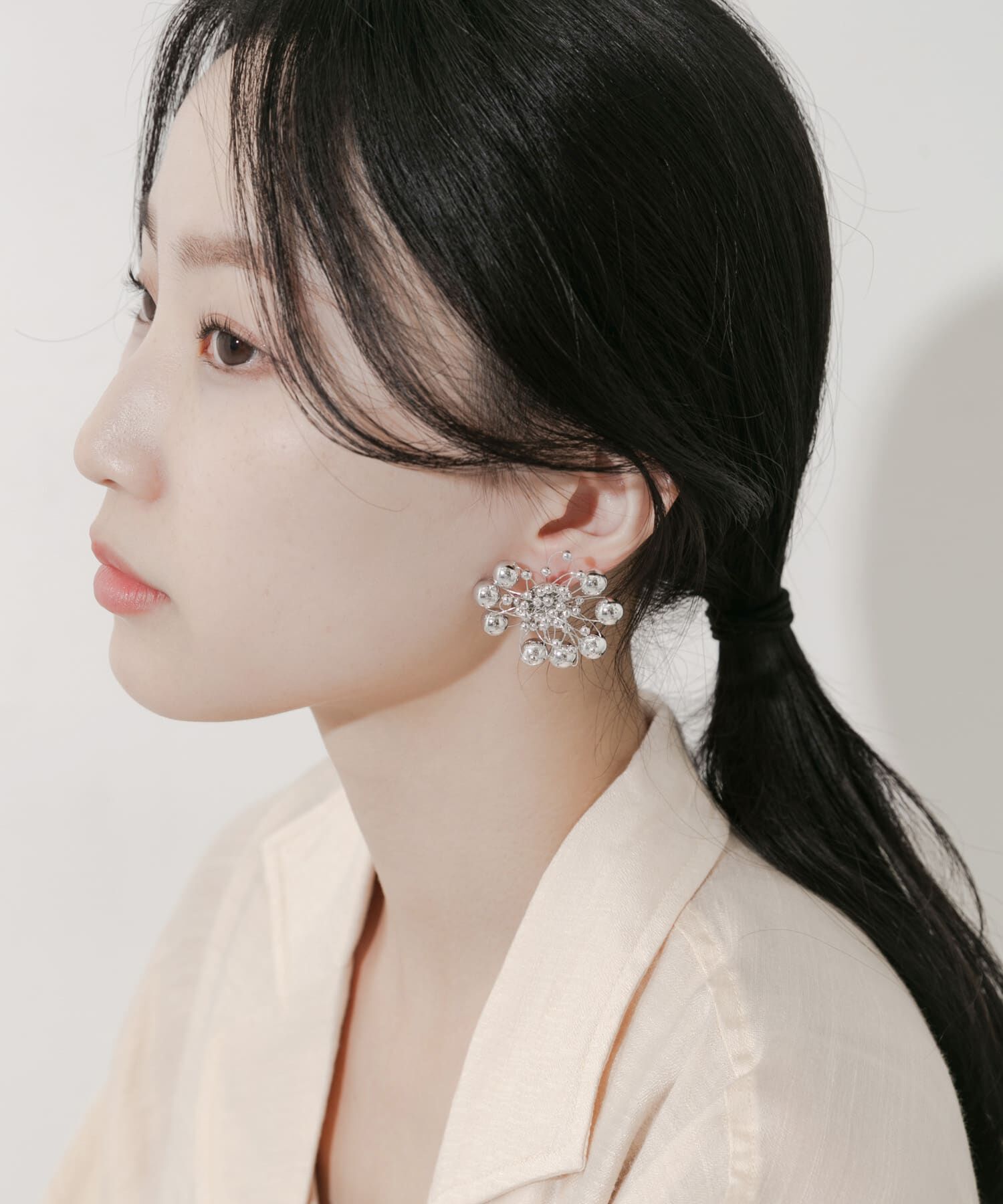 SMELLY「ラディアルメタルボールイヤリング」|イヤリング|