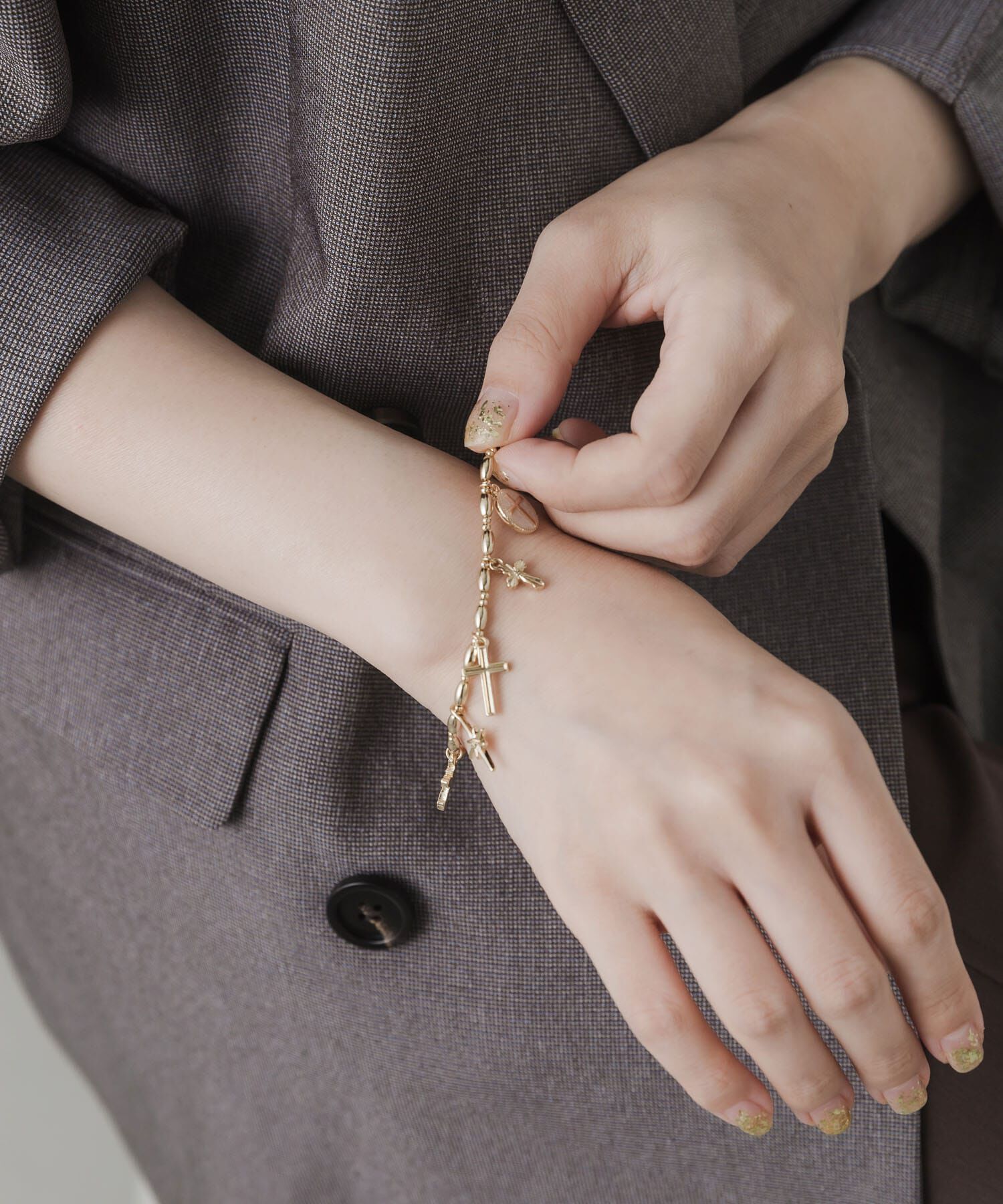 SMELLY「クロスチャームブレスレット」|ブレスレット・バングル|