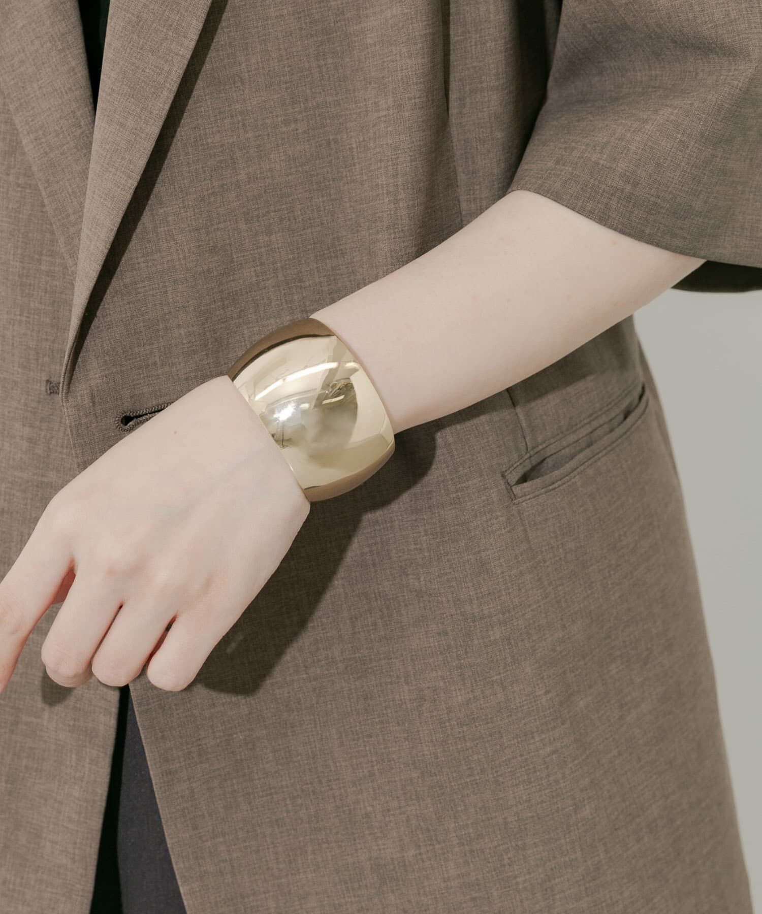 SMELLY「シンプルメタルワイドバングル」|ブレスレット・バングル|