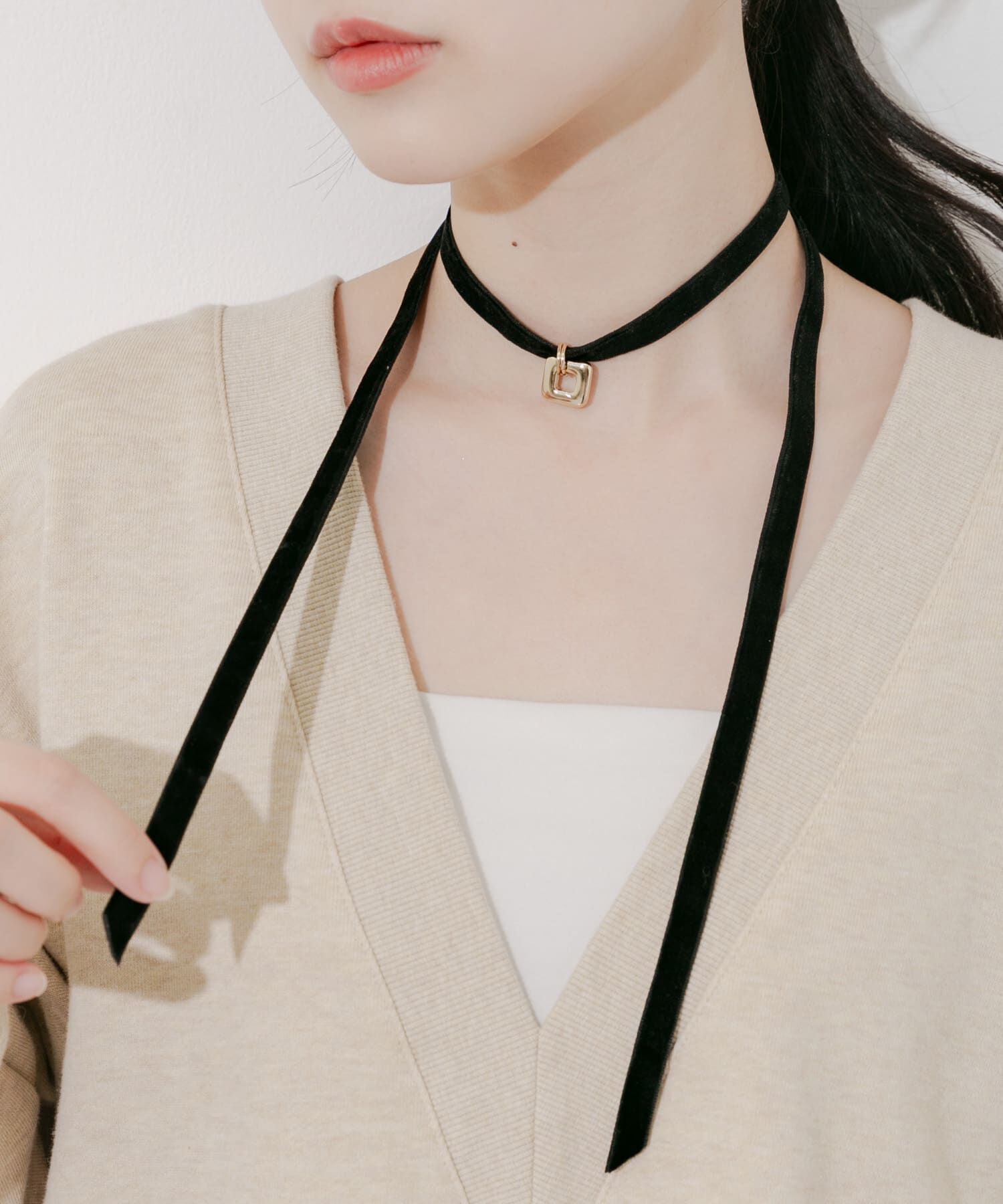 SMELLY「スクエアチャームベロアチョーカーネックレス」|ネックレス|