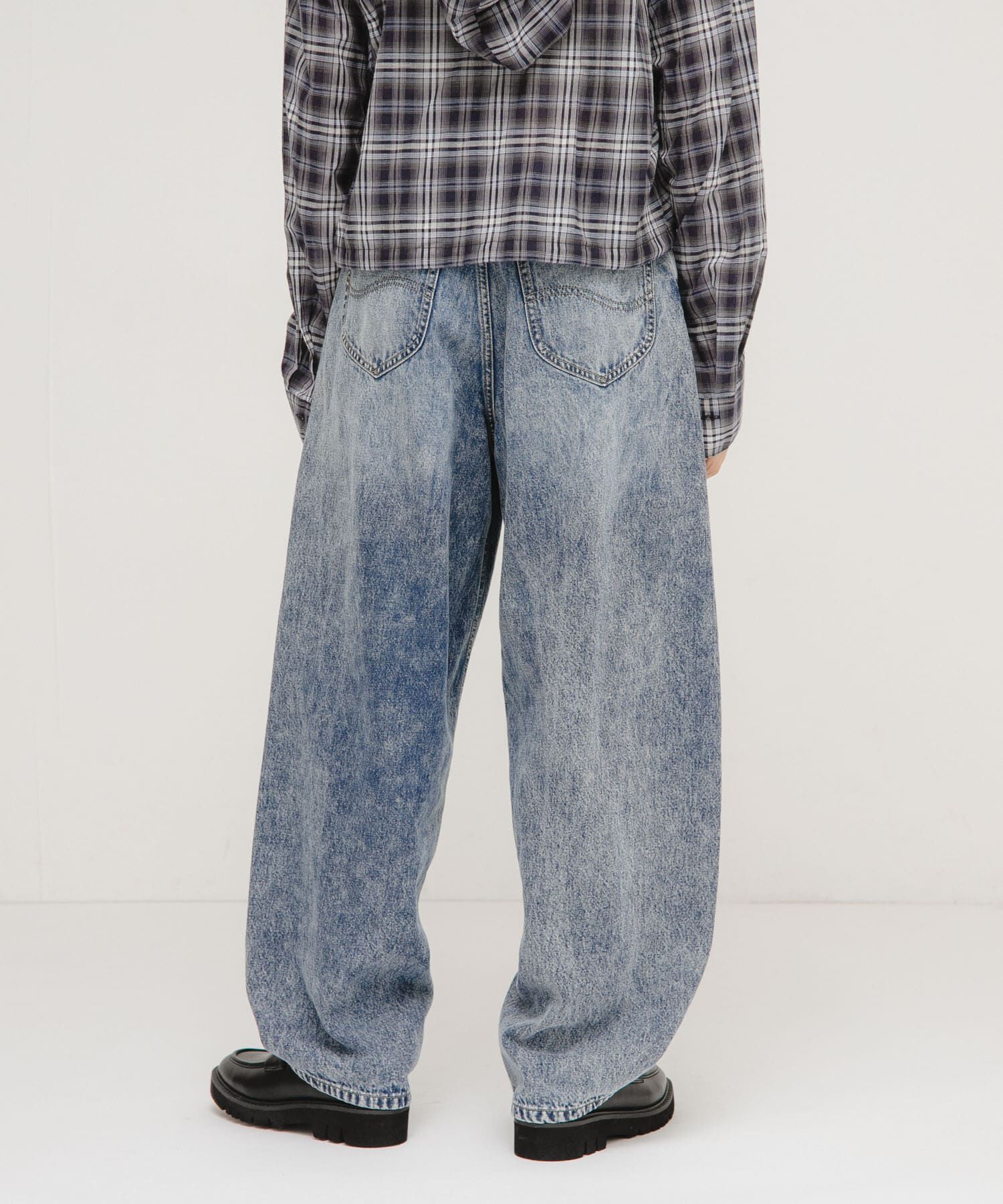  「『別注』Lee101&times;KBF　BARREL PANTS」|デニム|