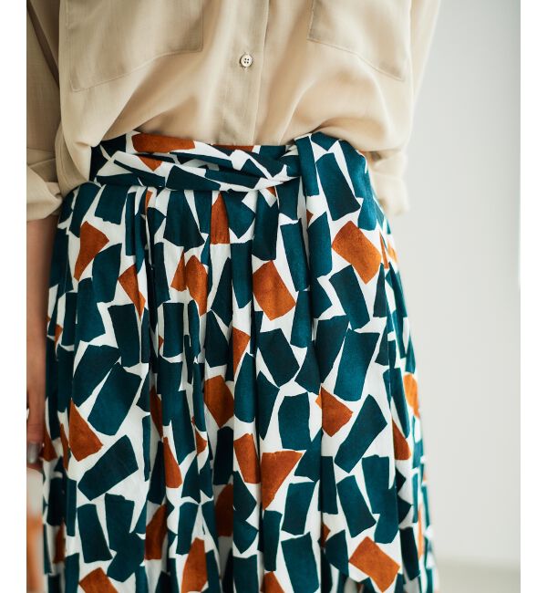  「幾何柄プリントリボン付ロングスカート」|スカート|