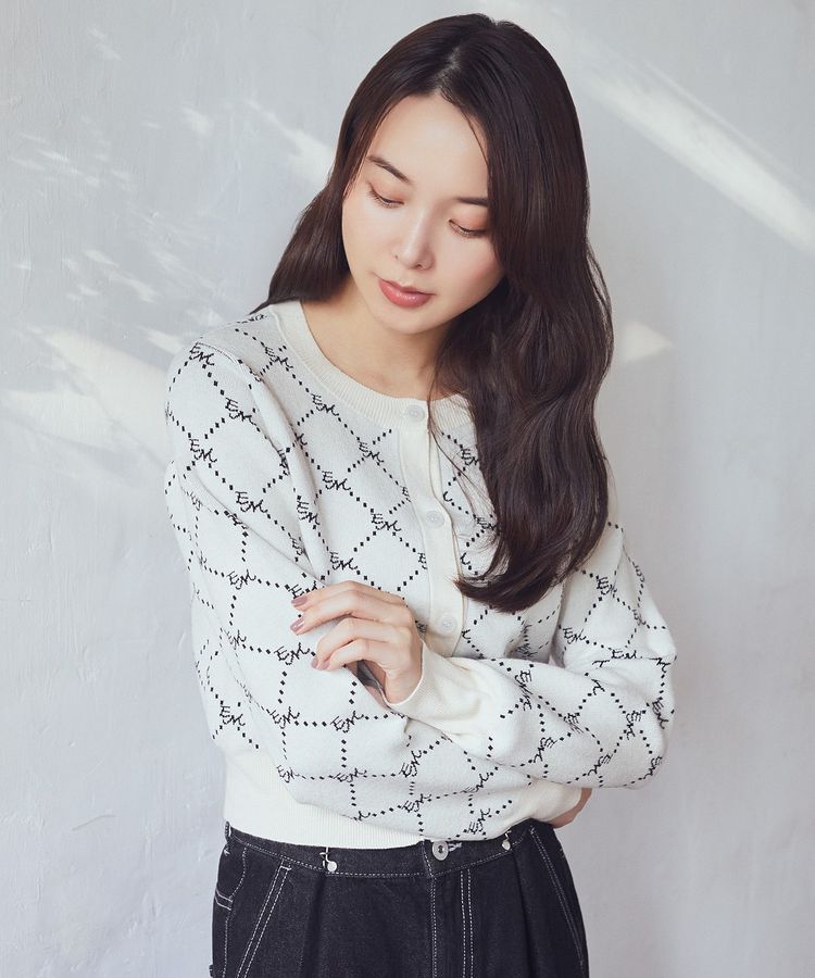 earth music&ecology「モノグラムコンパクトニットカーディガン」|カーディガン|Ivory