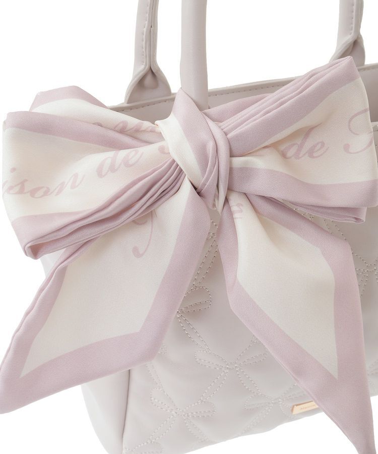 Maison de FLEUR「スカーフ付きリボンキルティング2Wayトート」|トートバッグ|