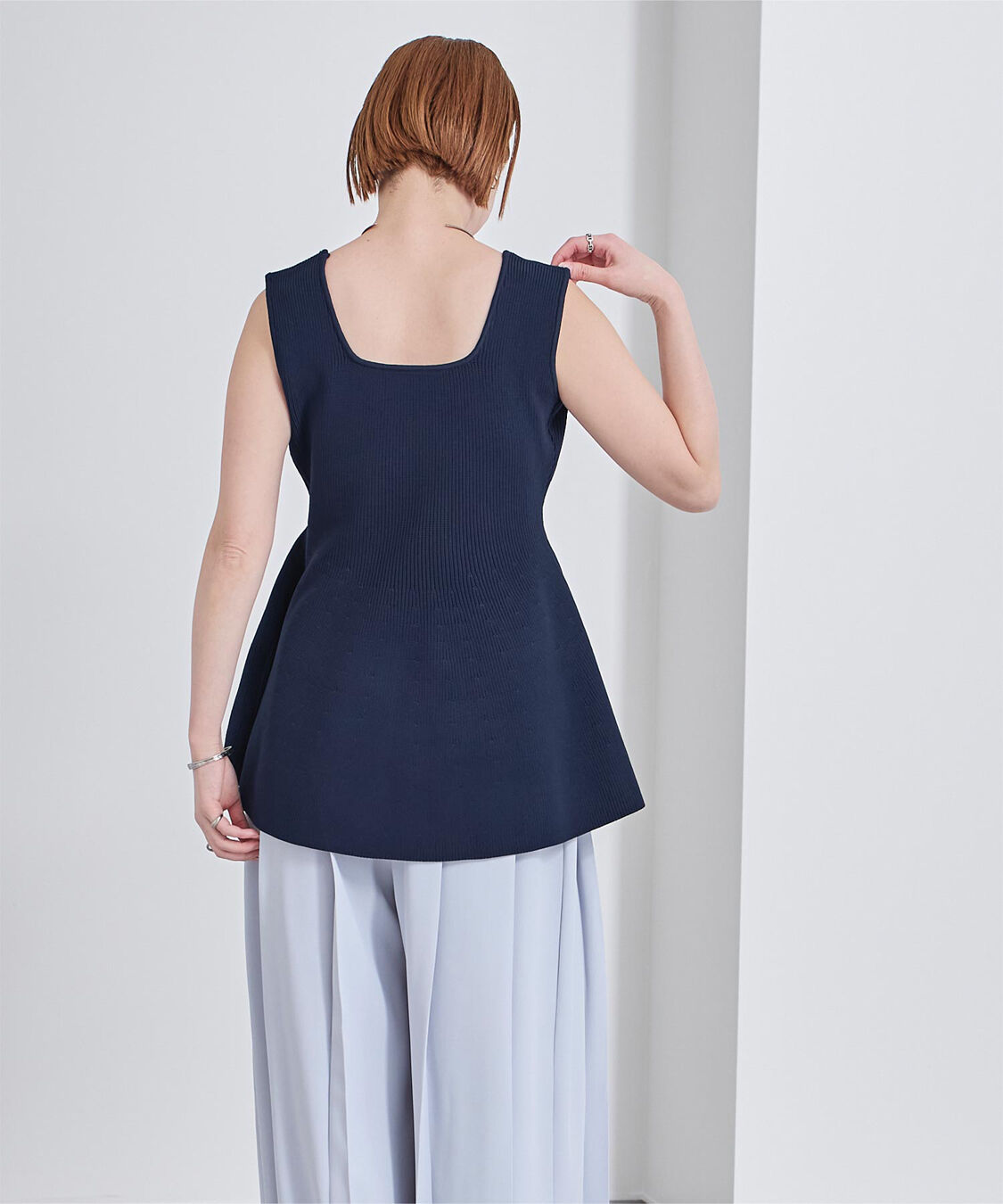 ur's「前後2wayスポンディッシュスクエアネックペプラムニット」|ニット・セーター|