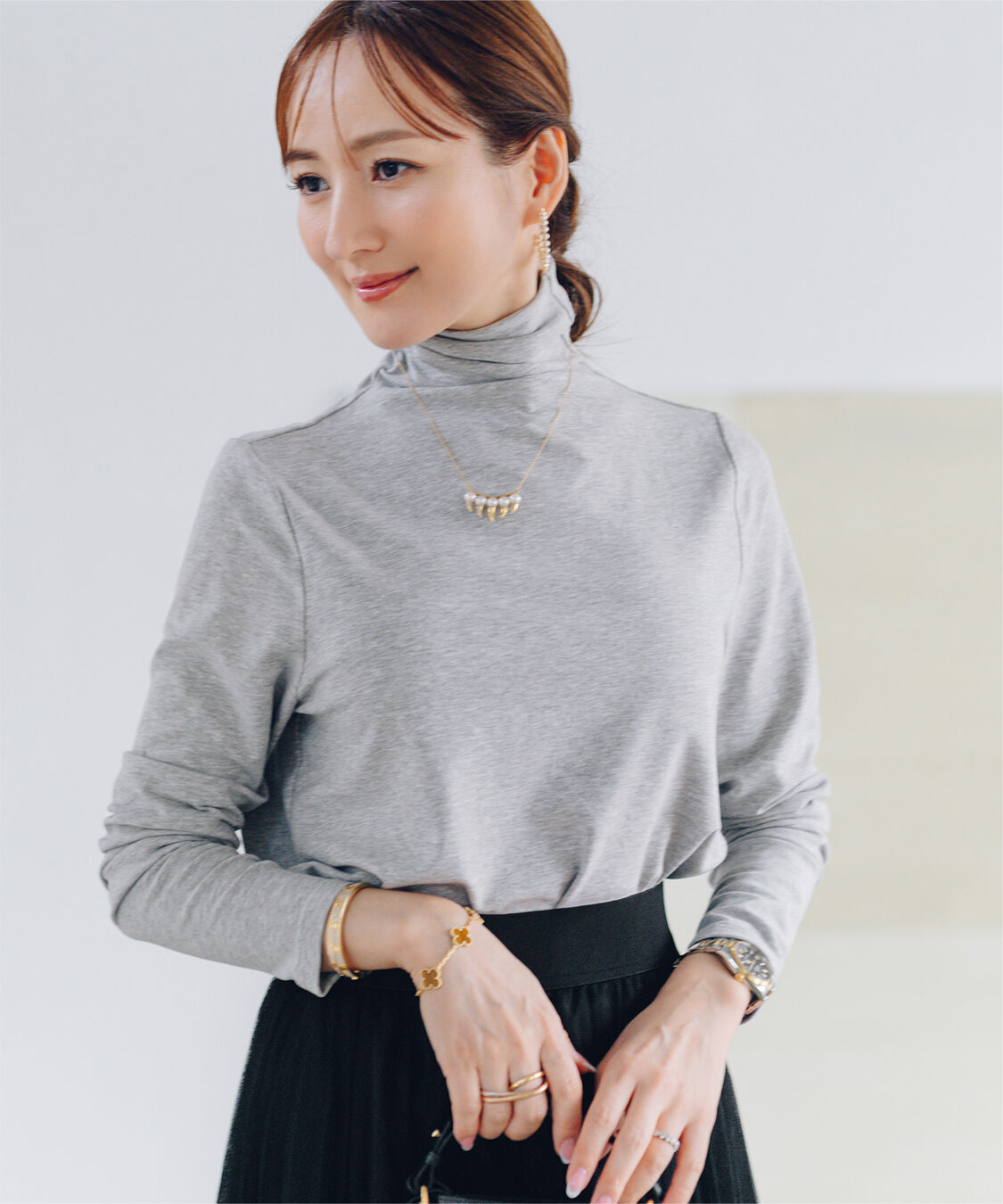 ur's「【星玲奈さんコラボアイテム】ボトルネックラウンドヘムプルオーバー」|Tシャツ・カットソー|杢グレー