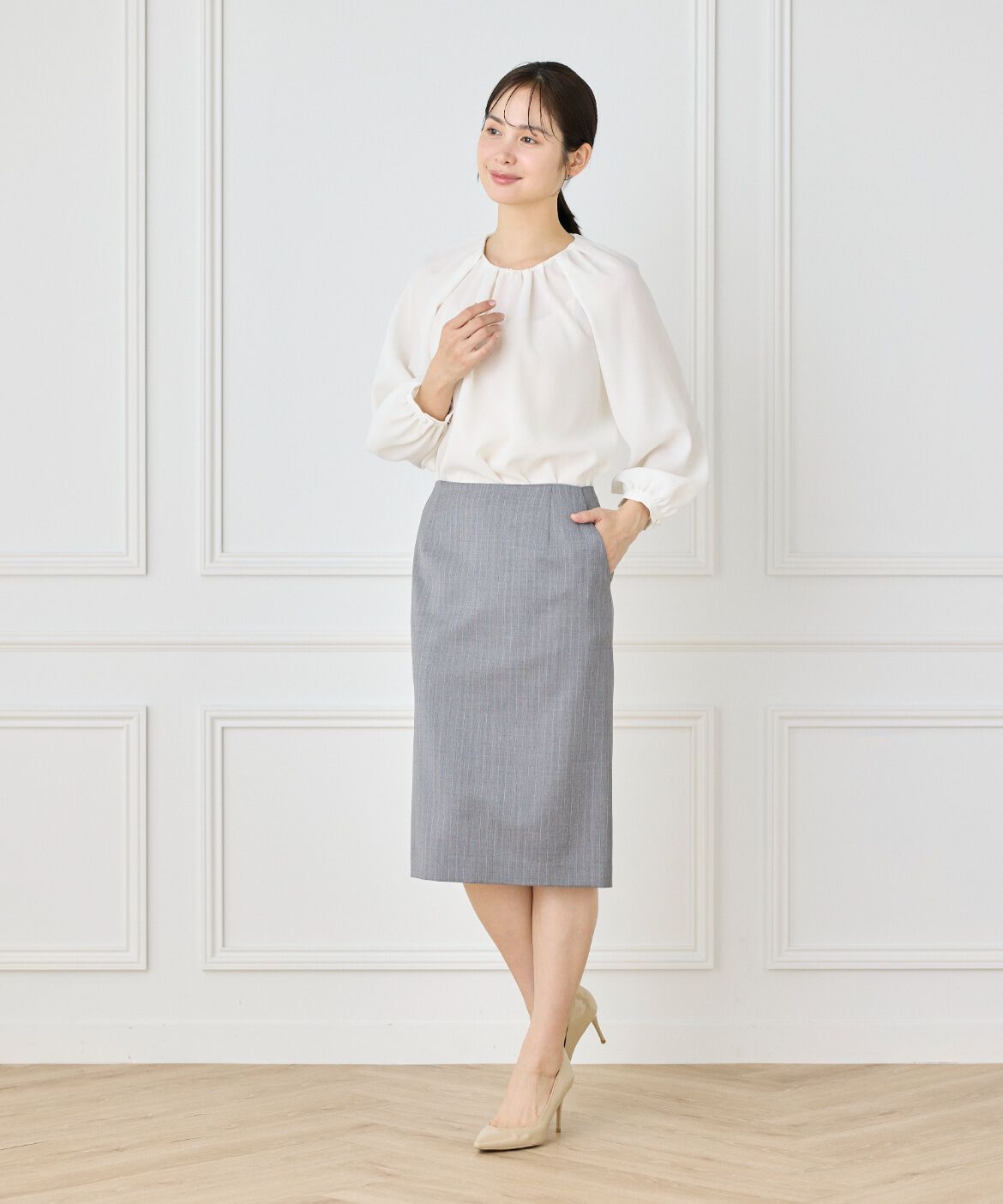 INED「《大きいサイズ》タックギャザーブラウス」|シャツ・ブラウス|