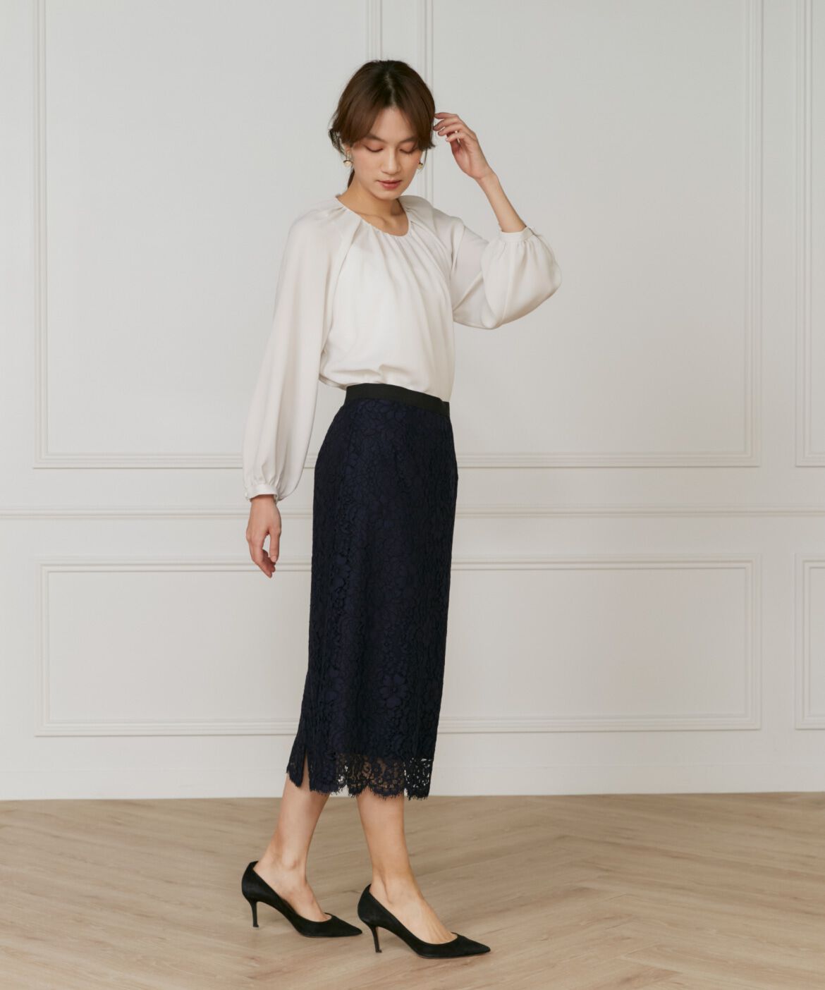 INED「《大きいサイズ》タックギャザーブラウス」|シャツ・ブラウス|