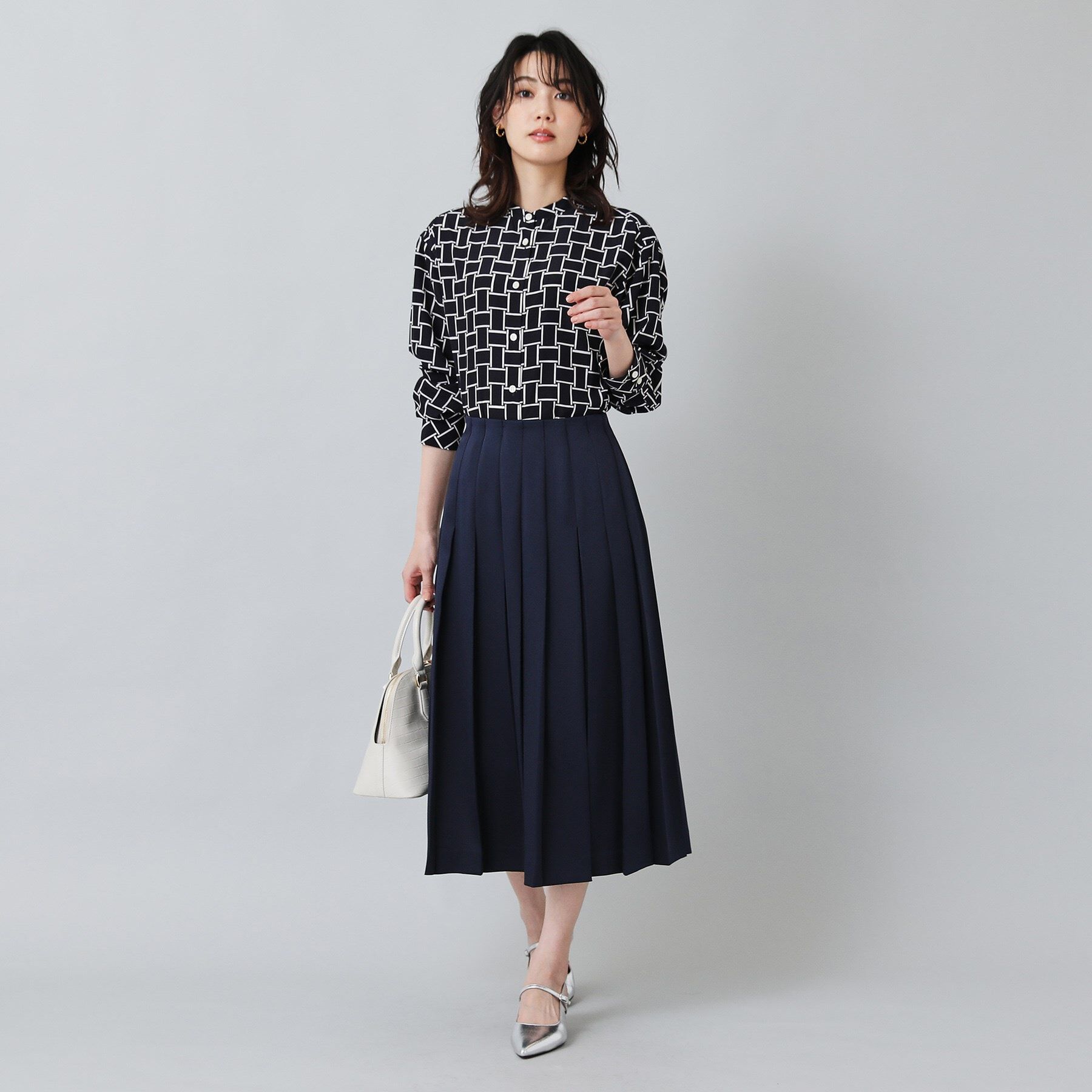 UNTITLED「サテンプリーツスカート」|スカート|