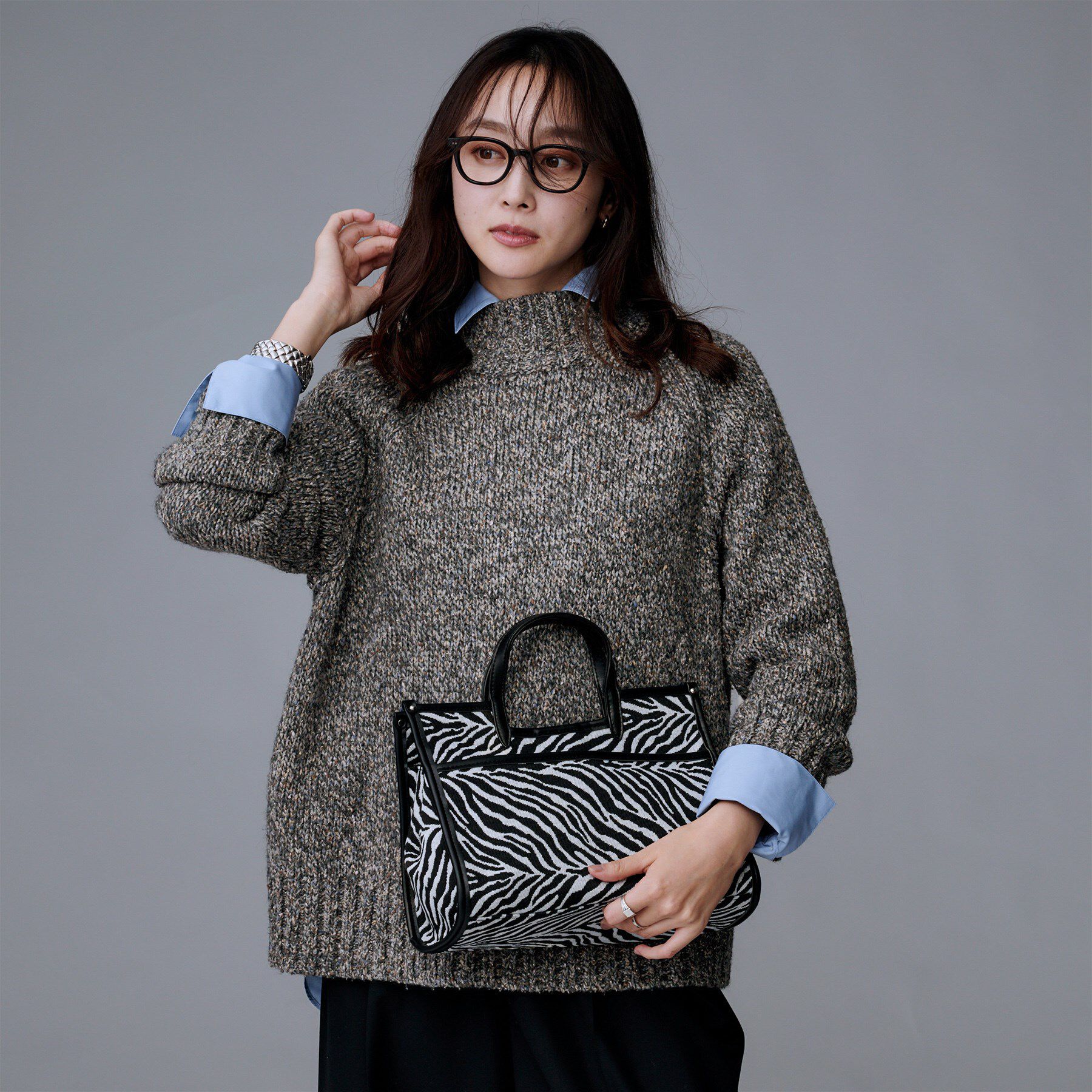 UNTITLED「【ゆったりサイズ】シルクネップ　ボトルネックニット」|ニット・セーター|チャコールグレー(4