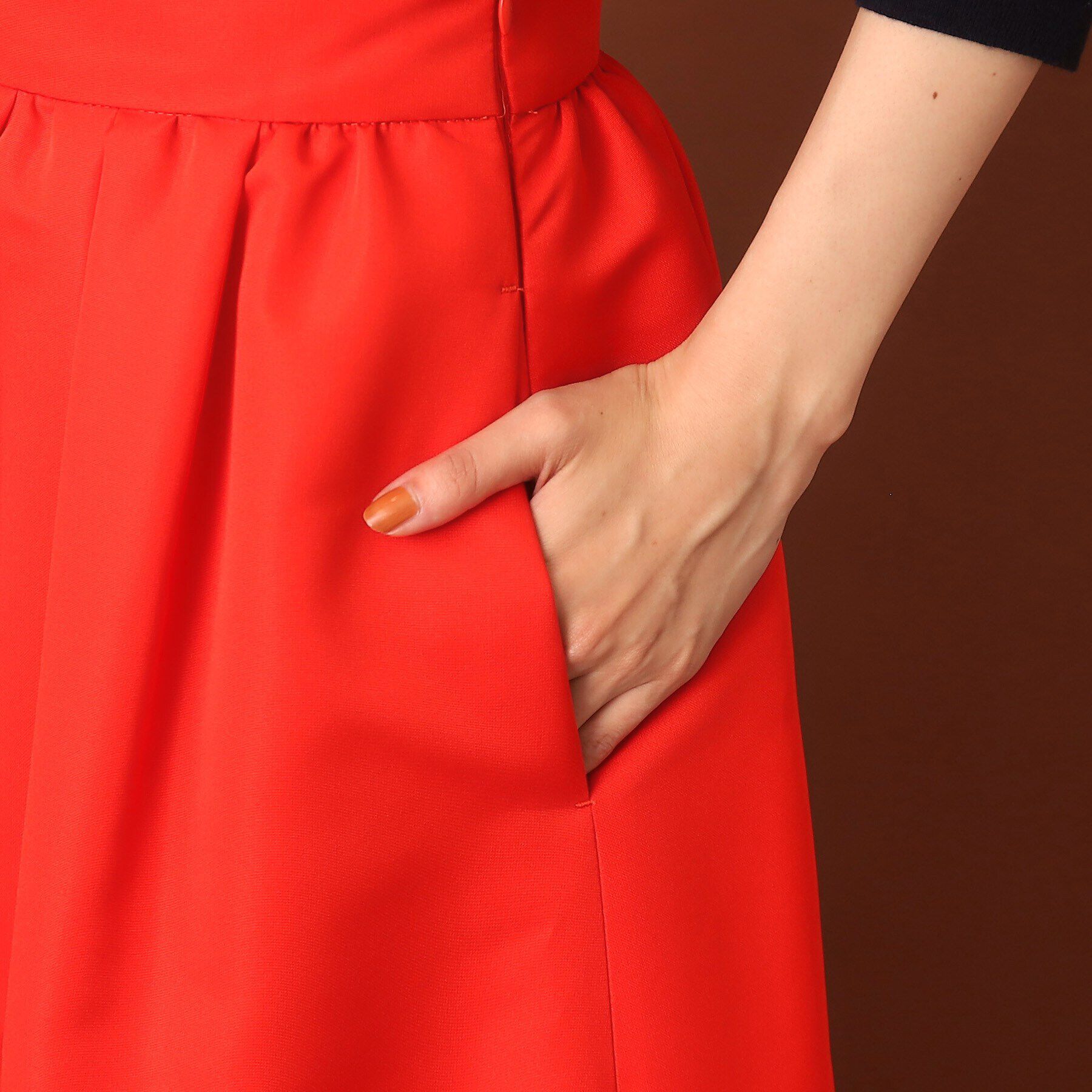 DRESSTERIOR「【大人百花冬号掲載　モデル美香さん着用】タックボリュームスカート」|スカート|