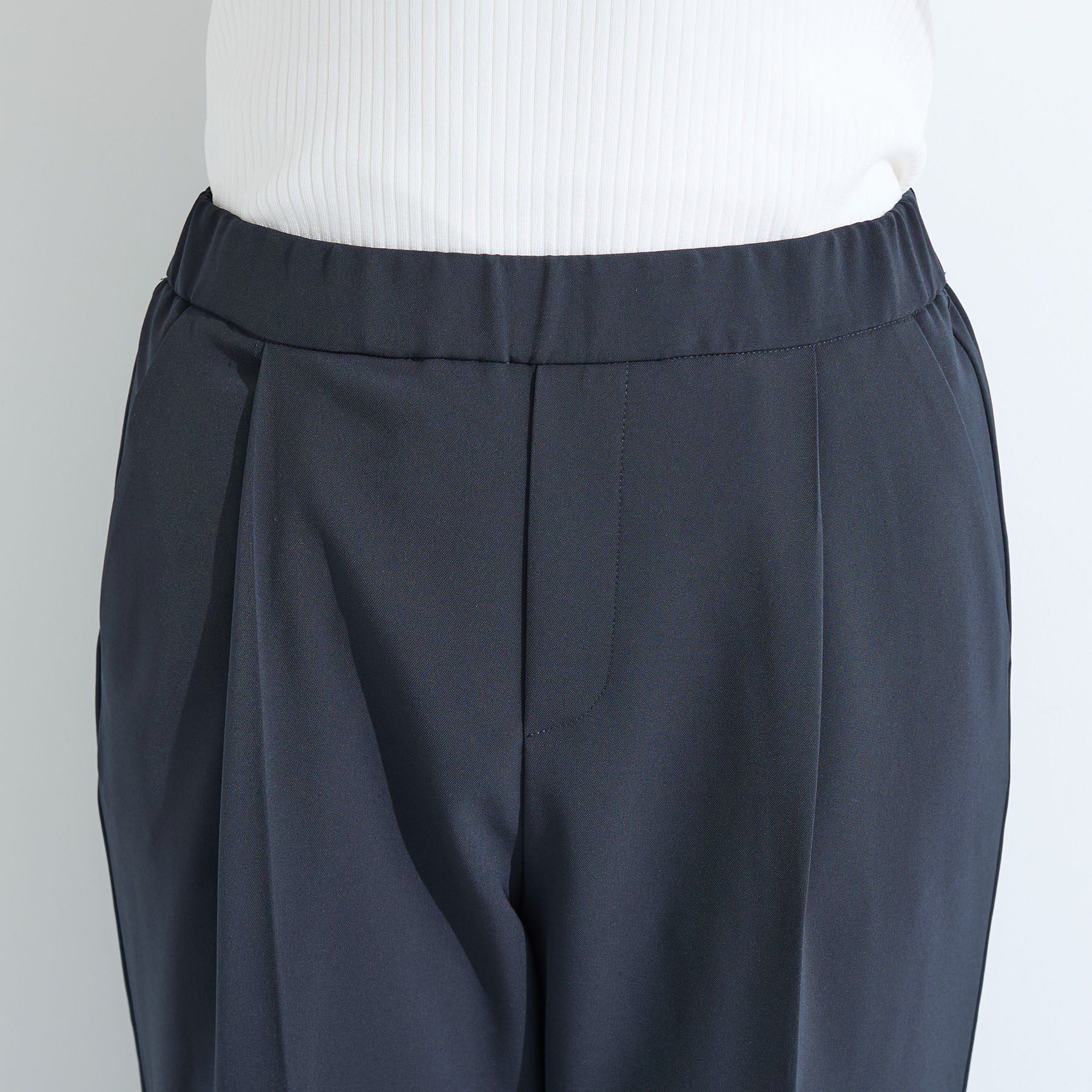 INDIVI「【洗える／UVケア】ストレッチ タックテーパードパンツ」|スーツ|