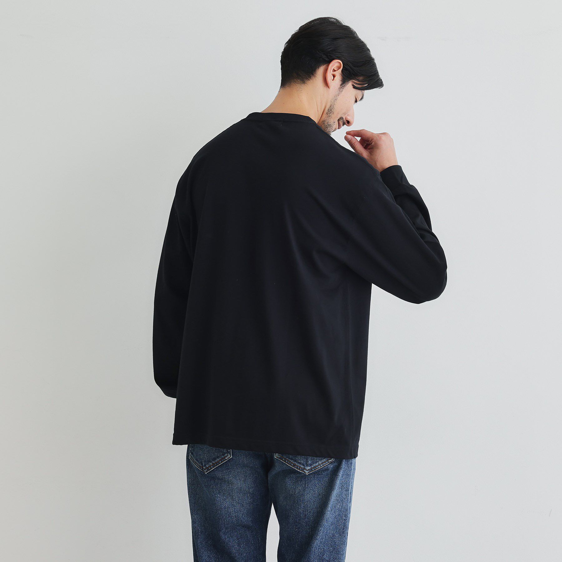 TAKEO KIKUCHI「【LIMITED】ワンポイント刺繍 長袖Tシャツ」|Tシャツ・カットソー|