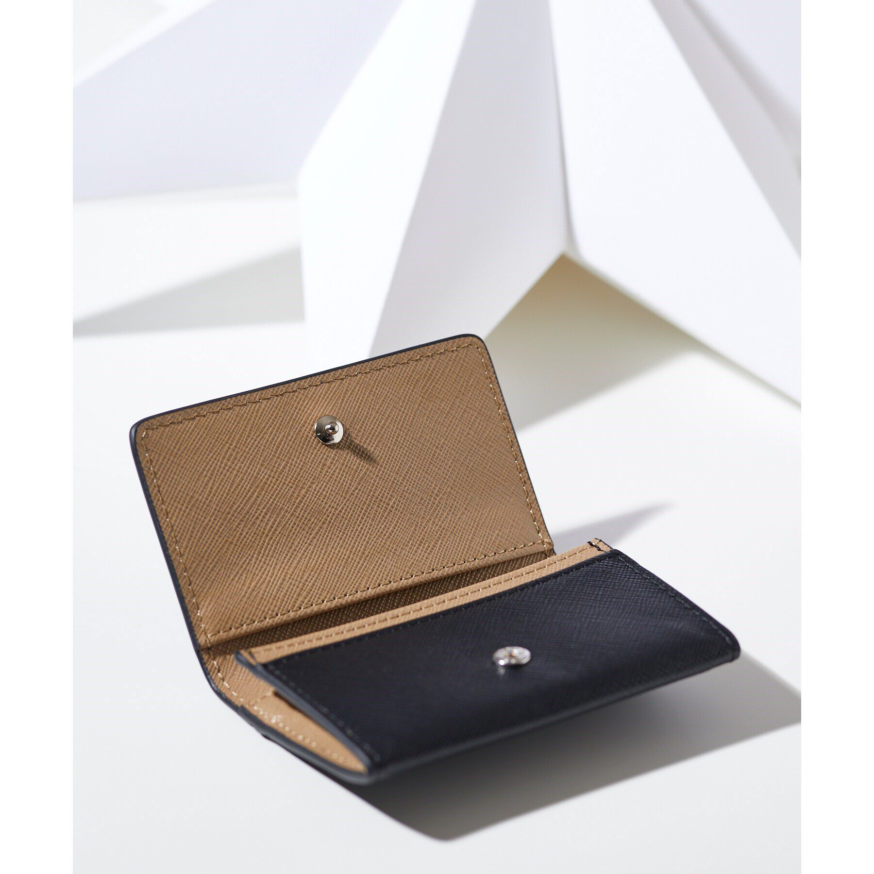 tk.TAKEO KIKUCHI「サフィアーノカードケース」|名刺入れ・カードケース|ブラック(619)