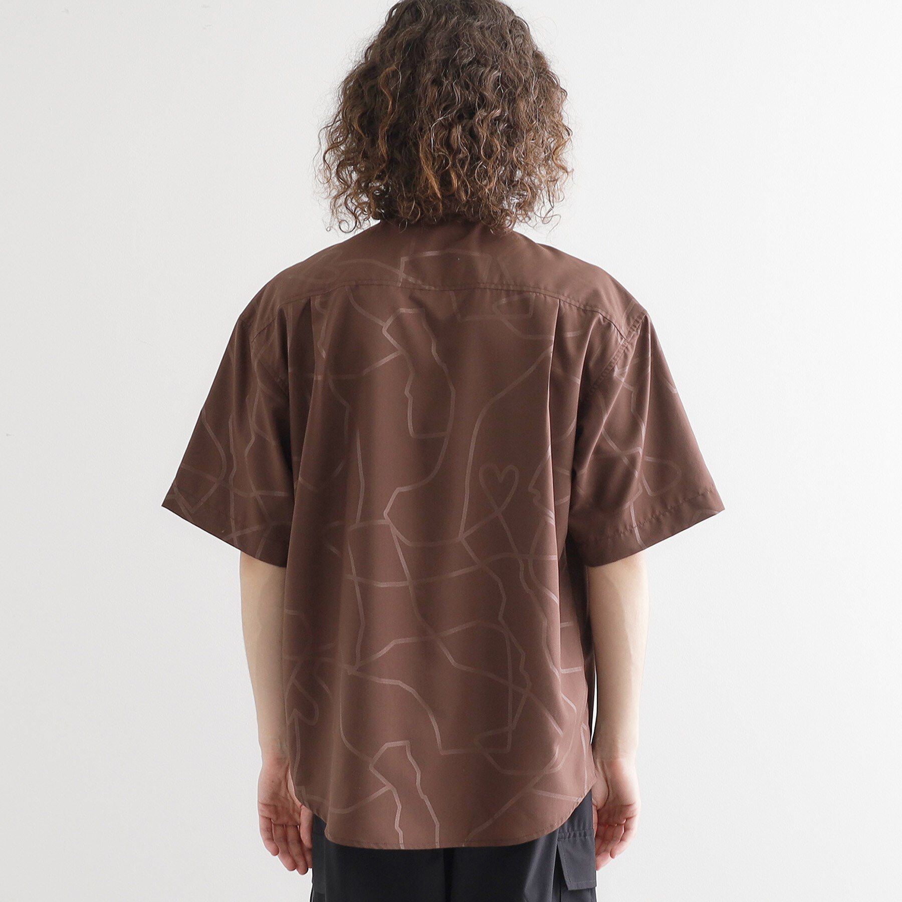 tk.TAKEO KIKUCHI「エンボスプリントシャツ」|シャツ・ブラウス|