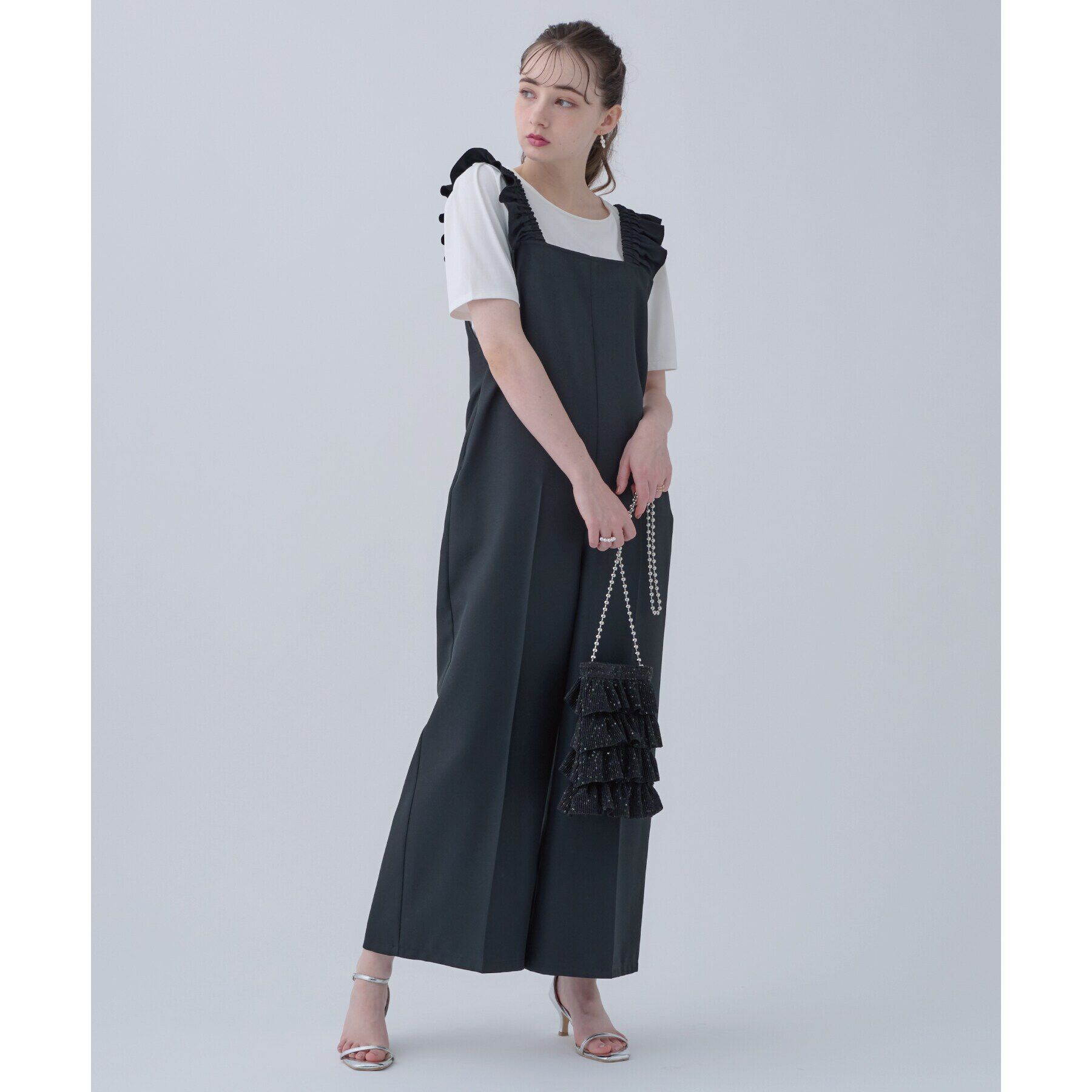 Couture broach「【カワイさを引き立てる】フリルデザインロンパース」|オールインワン|