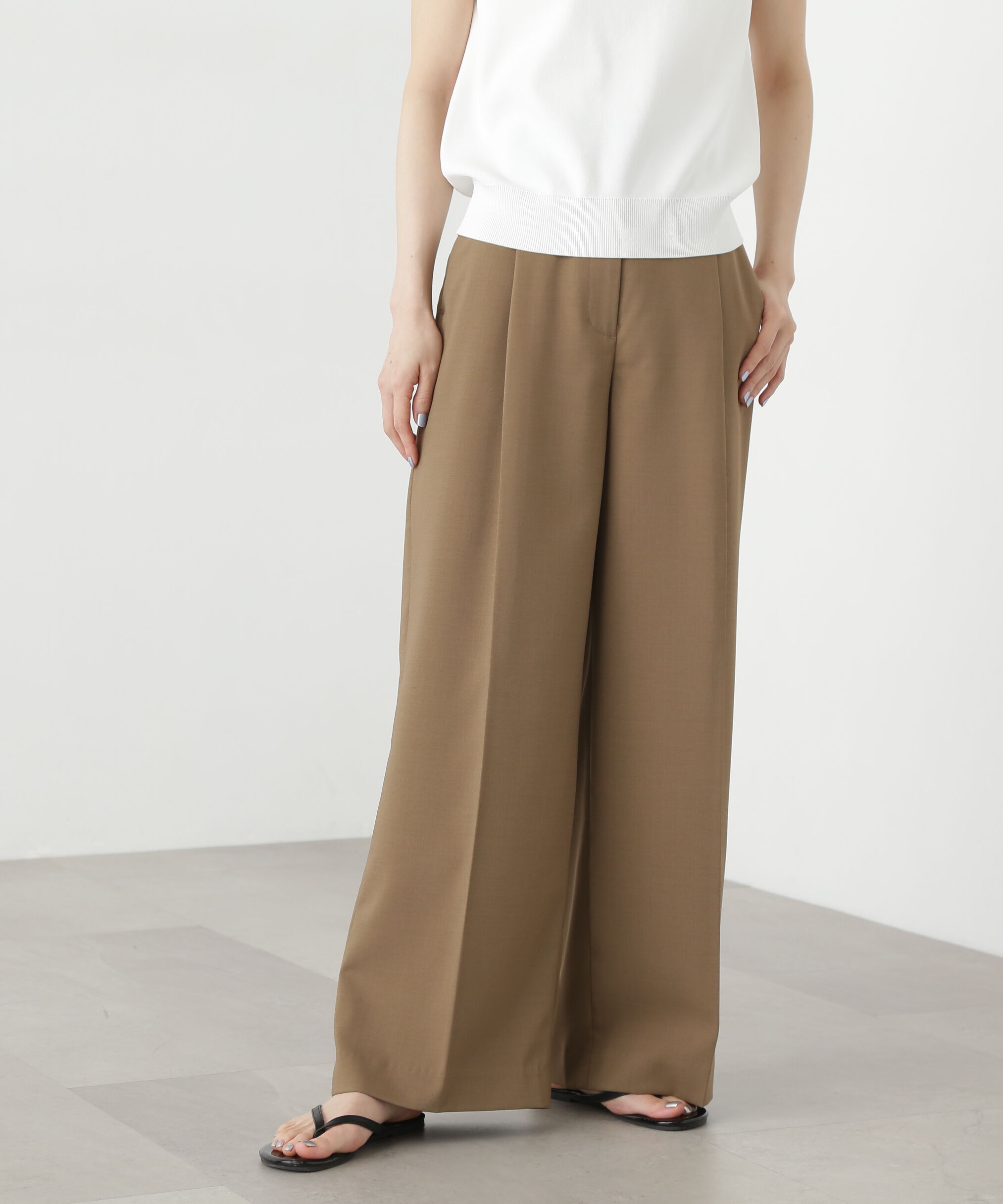  「ライトタックワイドパンツ」|その他|