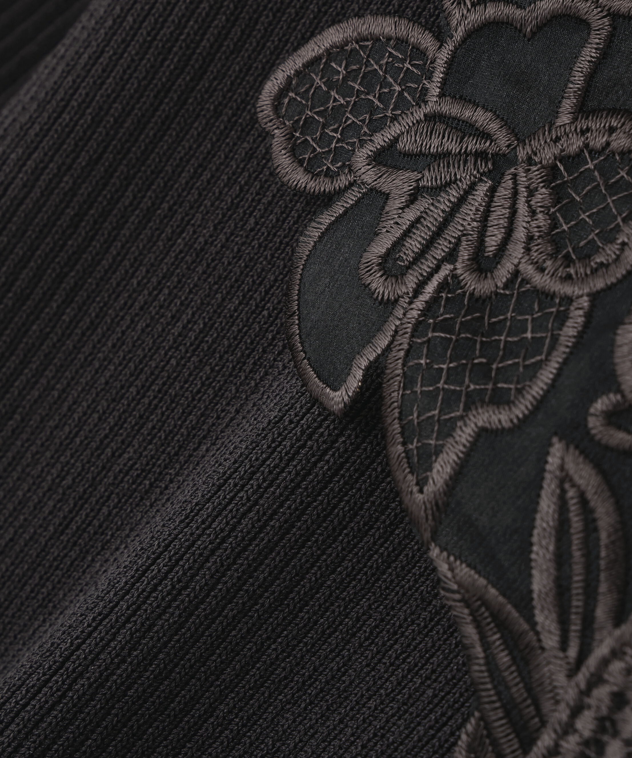 PROPORTION BODY DRESSING「ケープ風レース付きニットワンピース 25AW」|ワンピース|