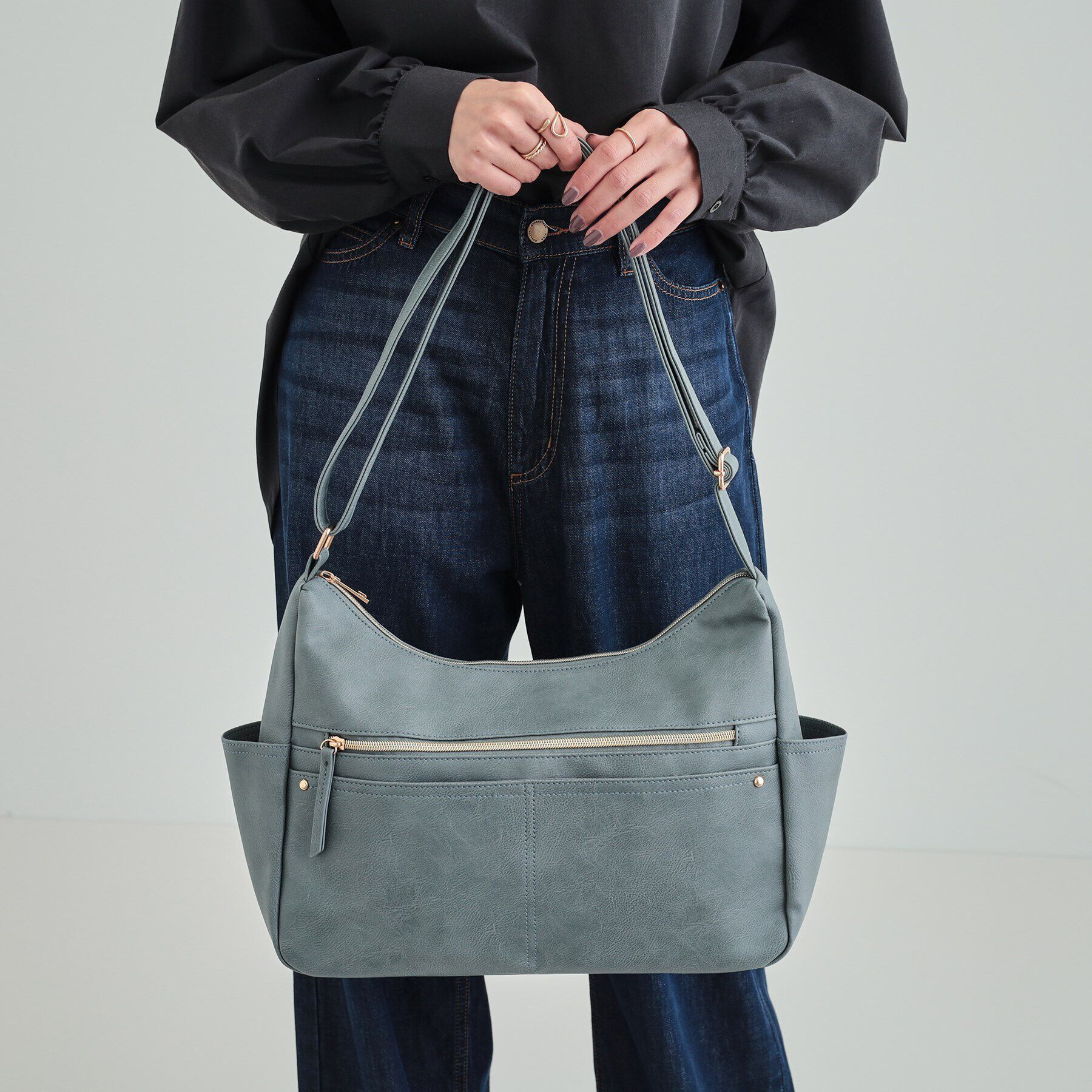 SHOO･LA･RUE「横長だから荷物の出し入れがしやすい サイドポケット ショルダーバッグ」|ショルダー・メッセンジャー|