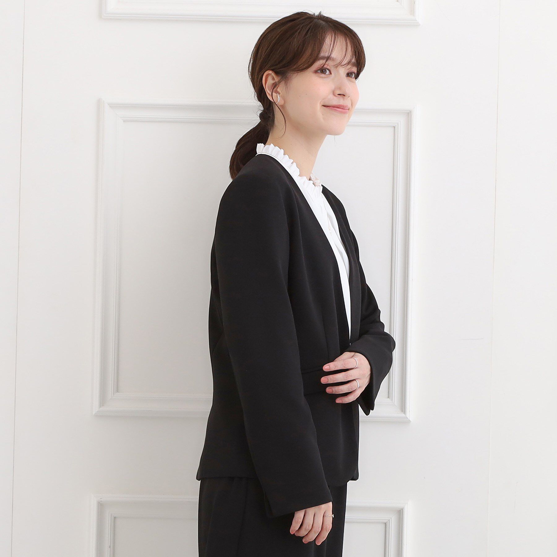 SHOO･LA･RUE「【洗濯機可/イージーケア/ストレッチ】きちんと楽に。カットジョーゼットジャケット」|ノーカラージャケット|