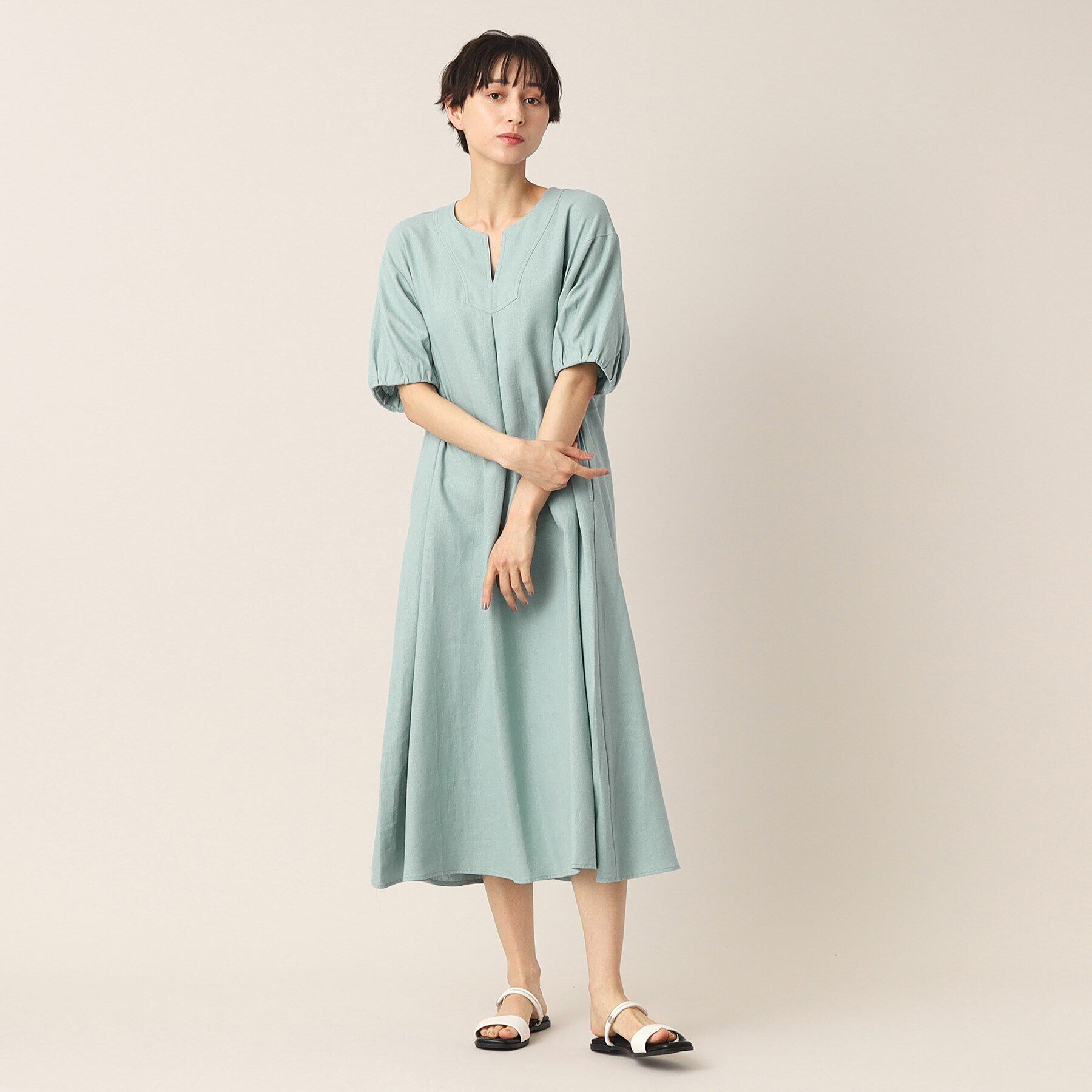 Dessin「【洗える】リネンブレンドキーネックワンピース」|ワンピース|