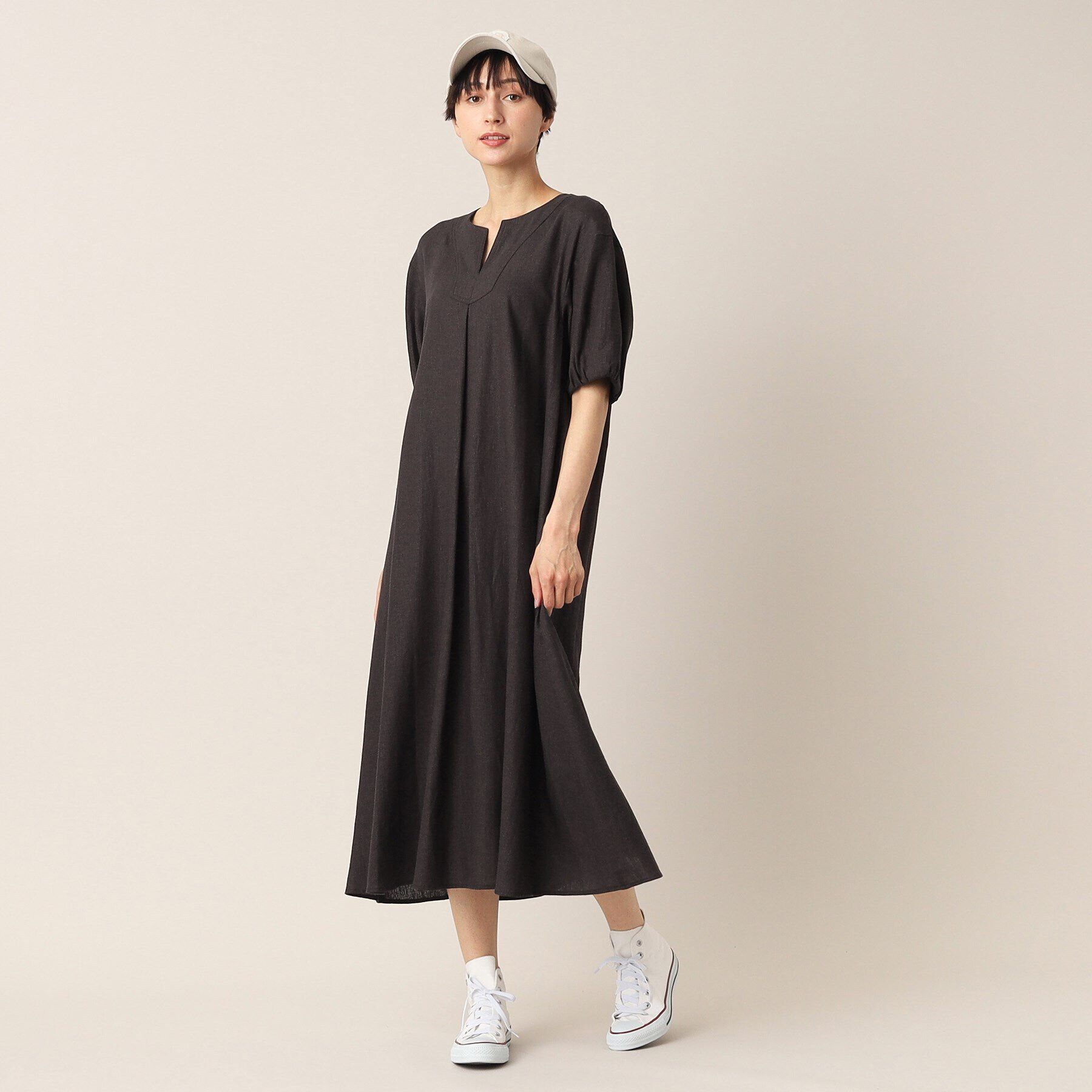 Dessin「【洗える】リネンブレンドキーネックワンピース」|ワンピース|