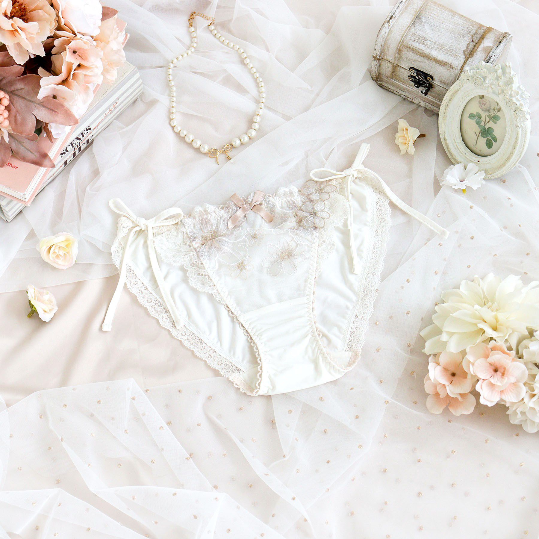 Risa Magli「ピア リボンショーツ」|インナー|クリーム(054)