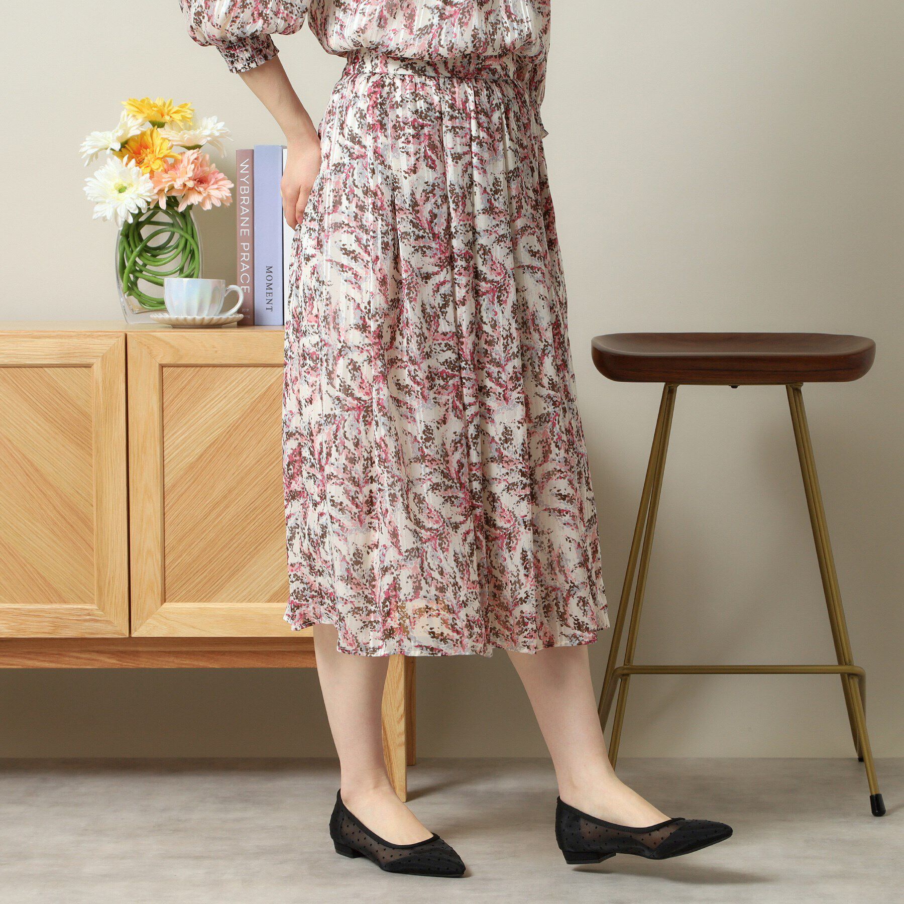 ITS&rsquo;DEMO「【ウエストゴム／手洗い可／セットアップ可】ラメストライプ花柄スカート」|スカート|