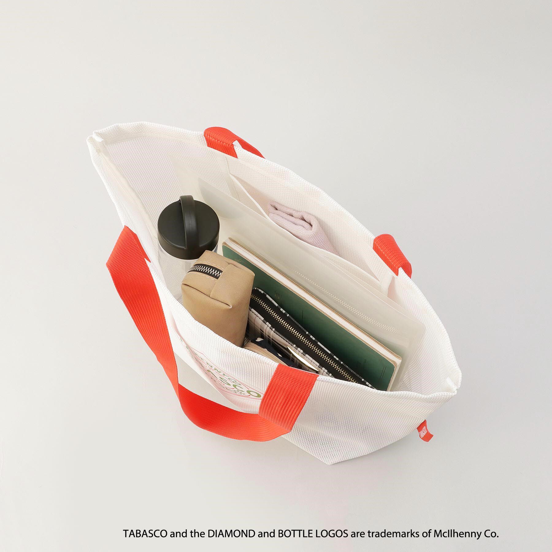 212 KITCHEN STORE「保冷ポーチ付きメッシュトートL WH ＜TABASCO(R) タバスコ＞」|その他|
