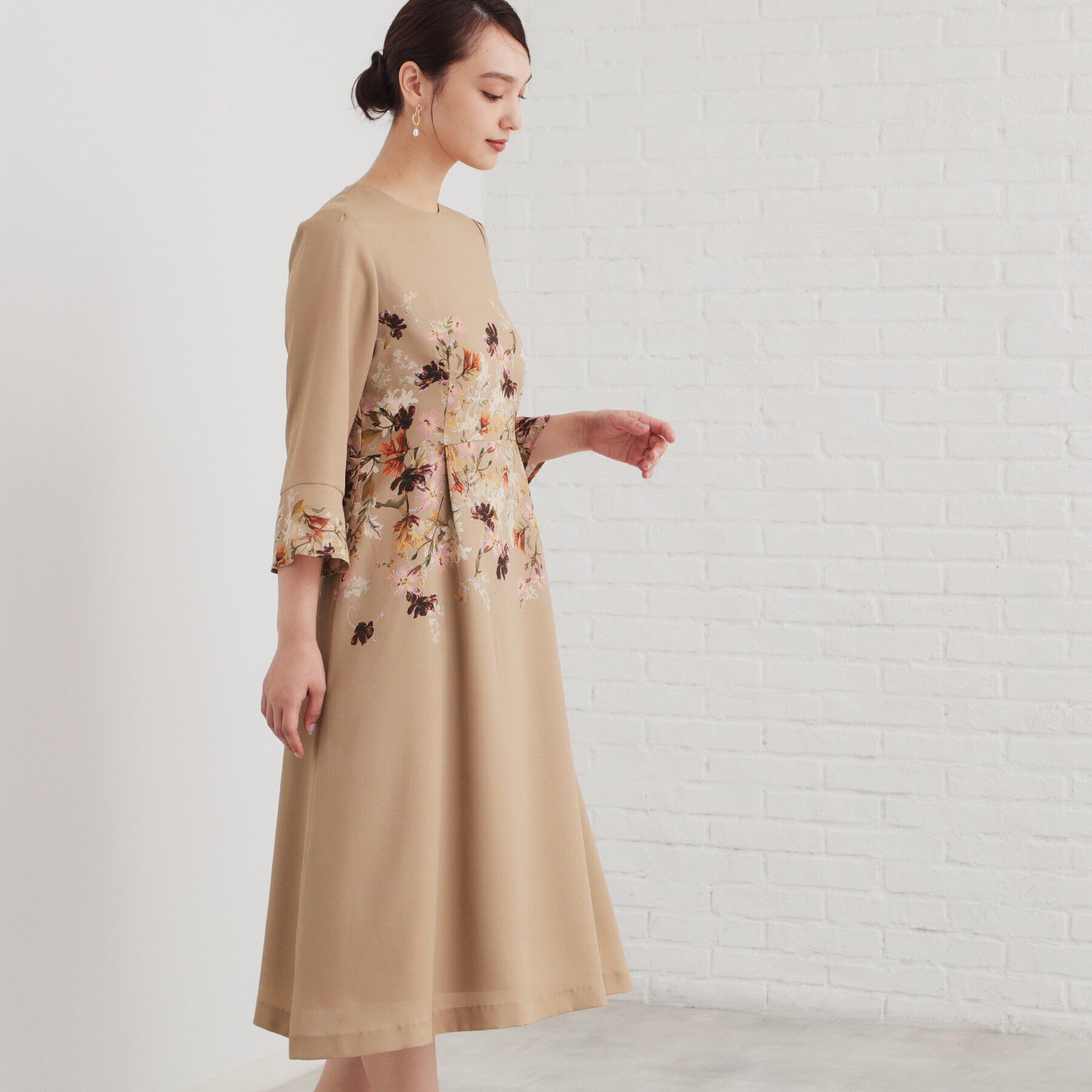 SunaUna「【着るだけでスタイルアップ!／Make bodyシリーズ】パネルプリントワンピース」|ワンピース|