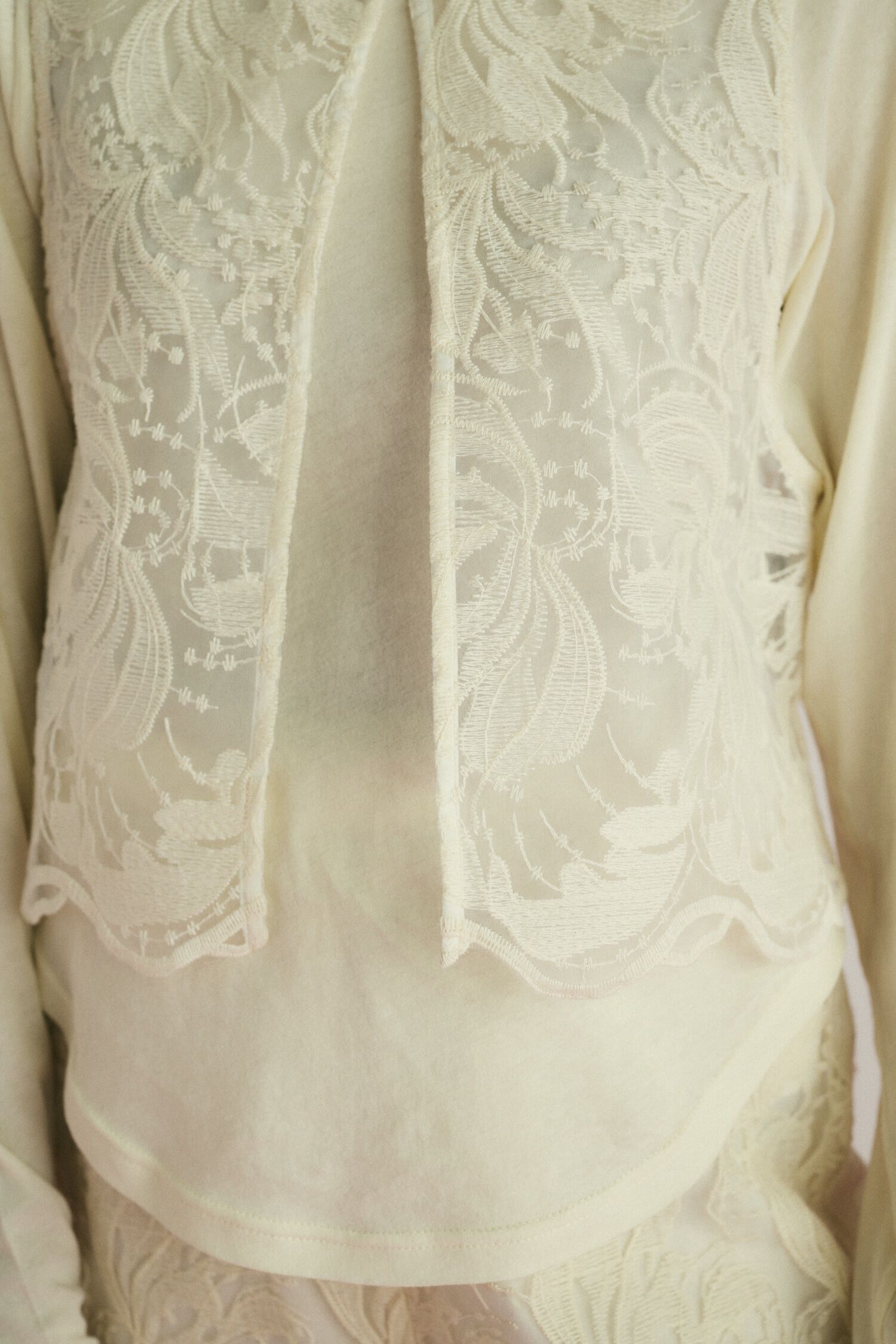 HeRIN.CYE「lace vest」|シャツ・ブラウス|