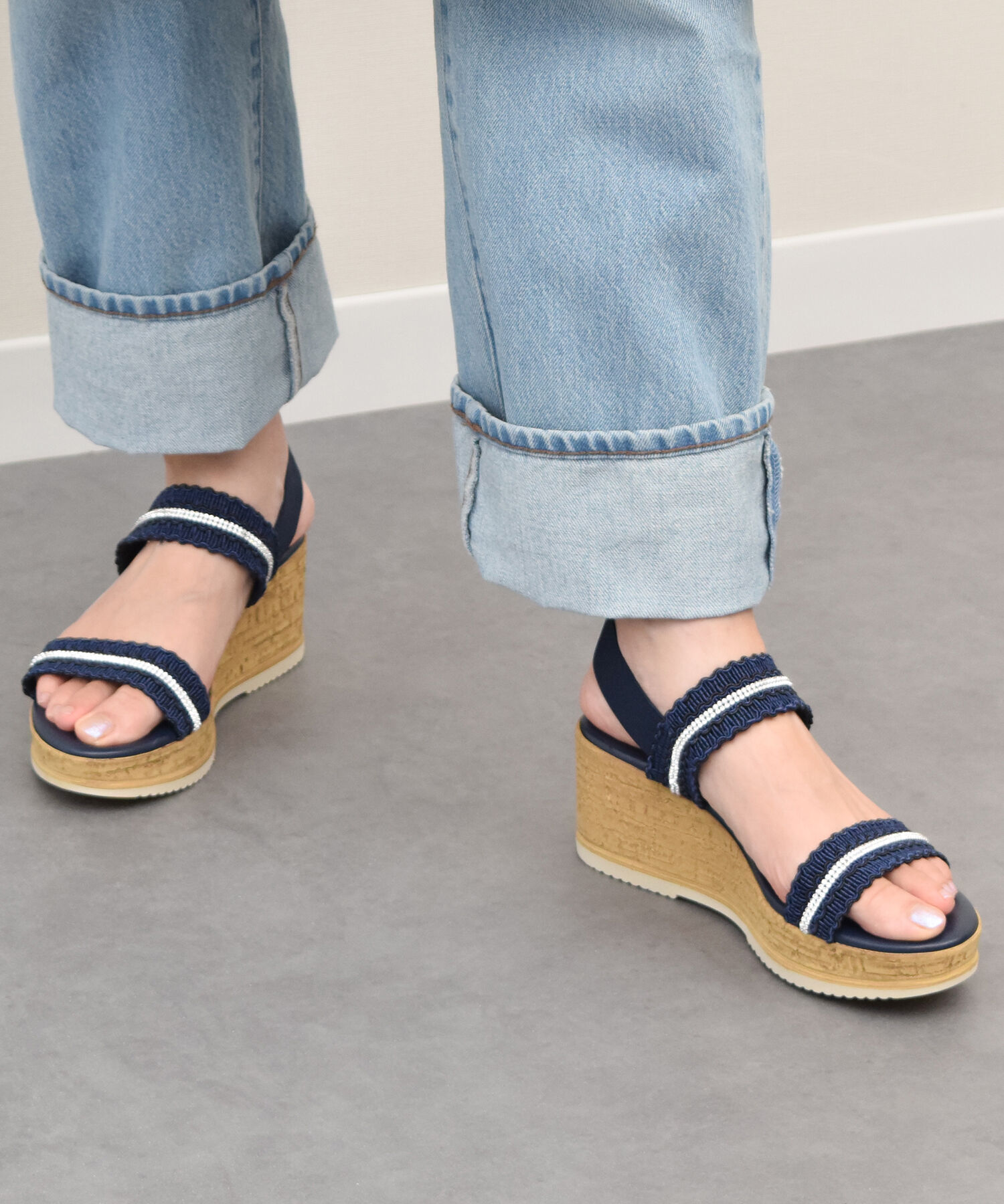 IMPORT SELECT「【ITALIAN SHOEMAKERS】ラインストーンリボン厚底サンダル」|サンダル|NV