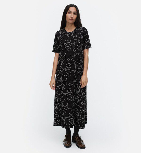Marimekko「Kokemus Piirto Unikko ワンピース」|ワンピース|ﾌﾞﾗｯｸ&times;ｵﾌﾎﾜｲﾄ