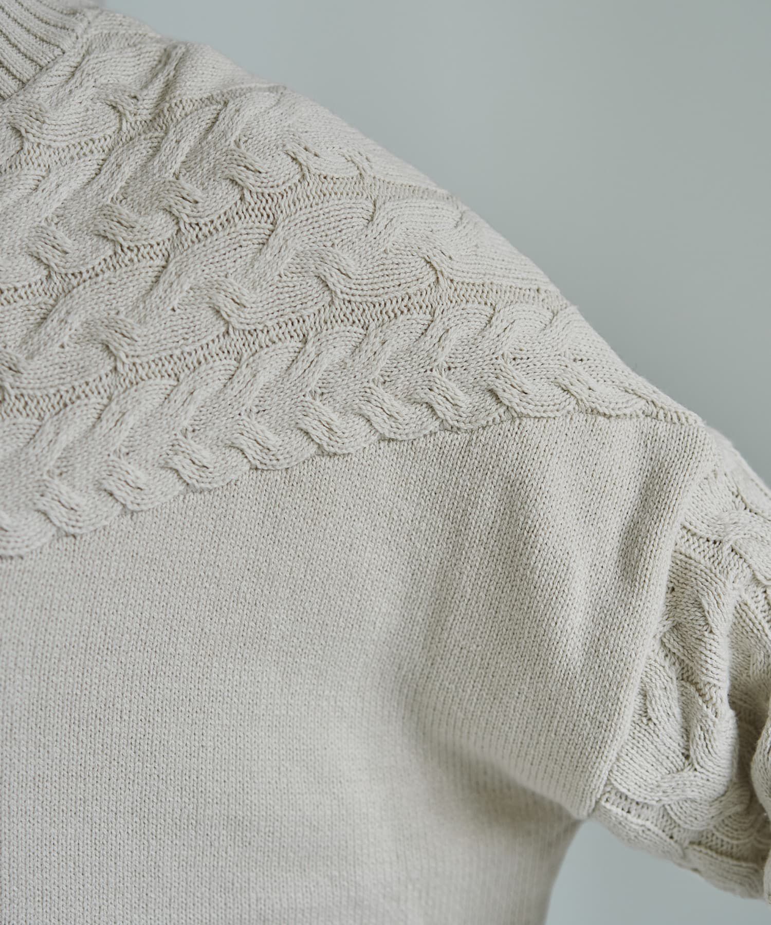  「ケーブル編み切替スタンドネックニット」|ニット・セーター|