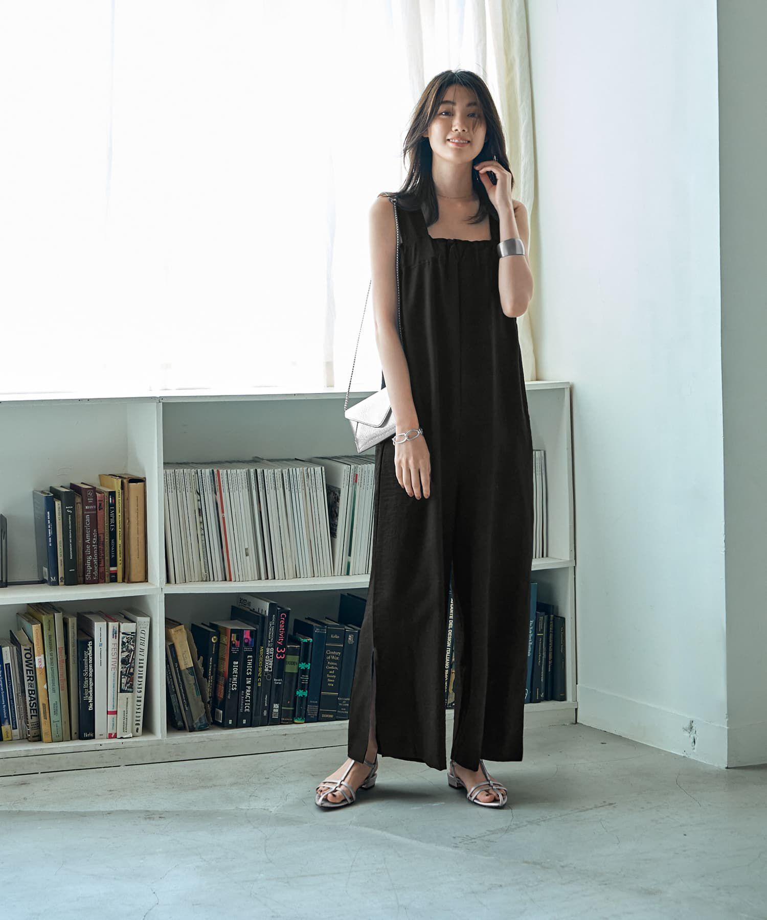 STYLE DELI「さらさらシボ生地スリット入りサロペット」|オールインワン|