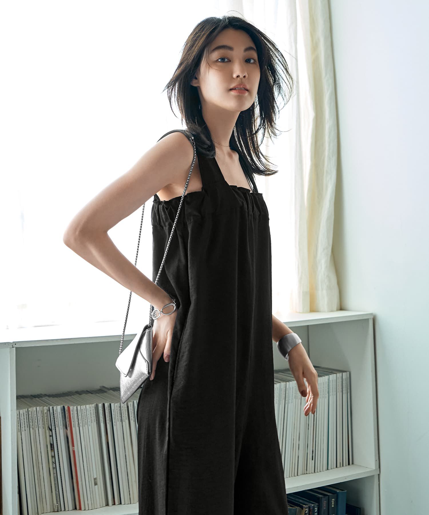 STYLE DELI「さらさらシボ生地スリット入りサロペット」|オールインワン|