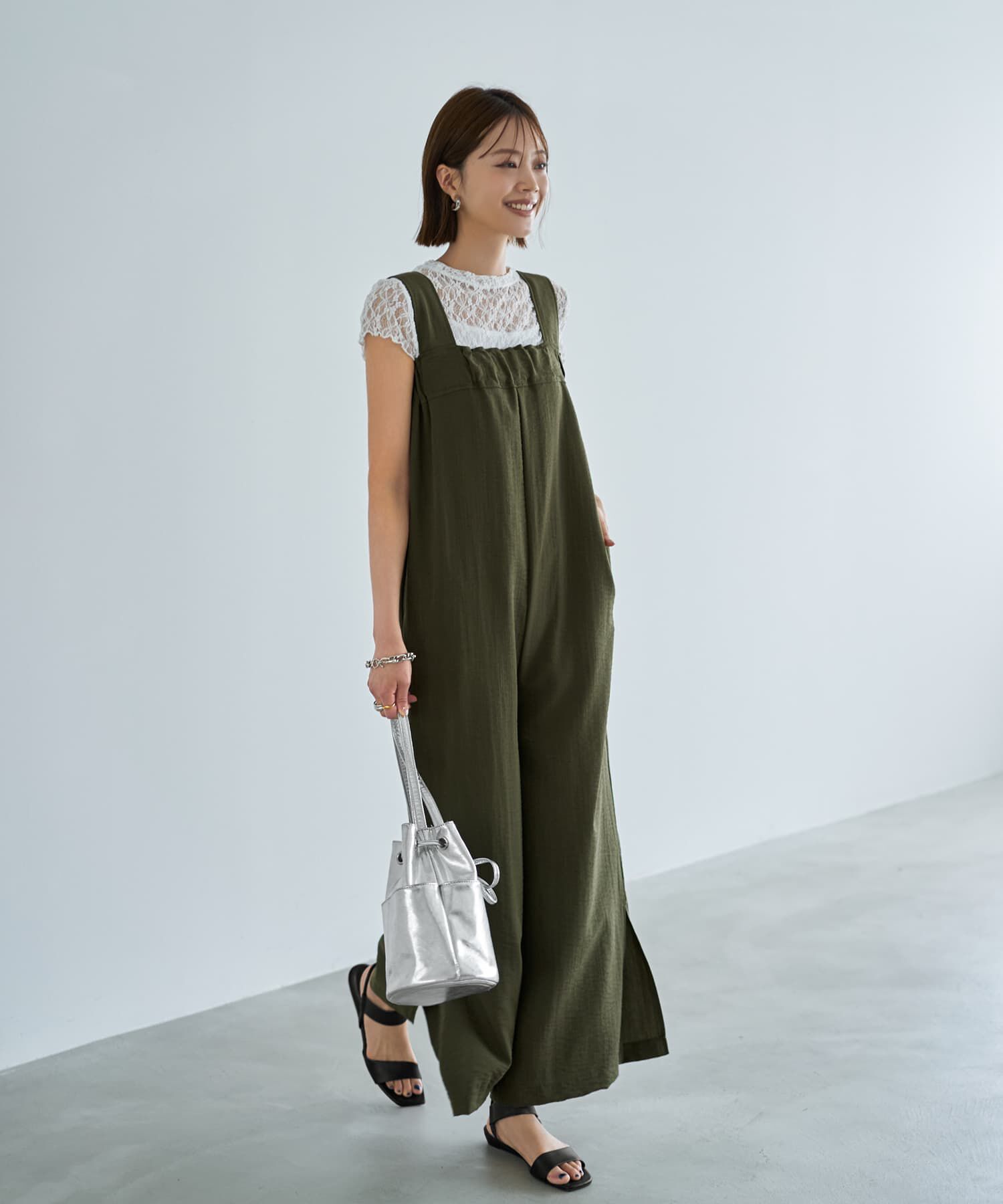 STYLE DELI「さらさらシボ生地スリット入りサロペット」|オールインワン|