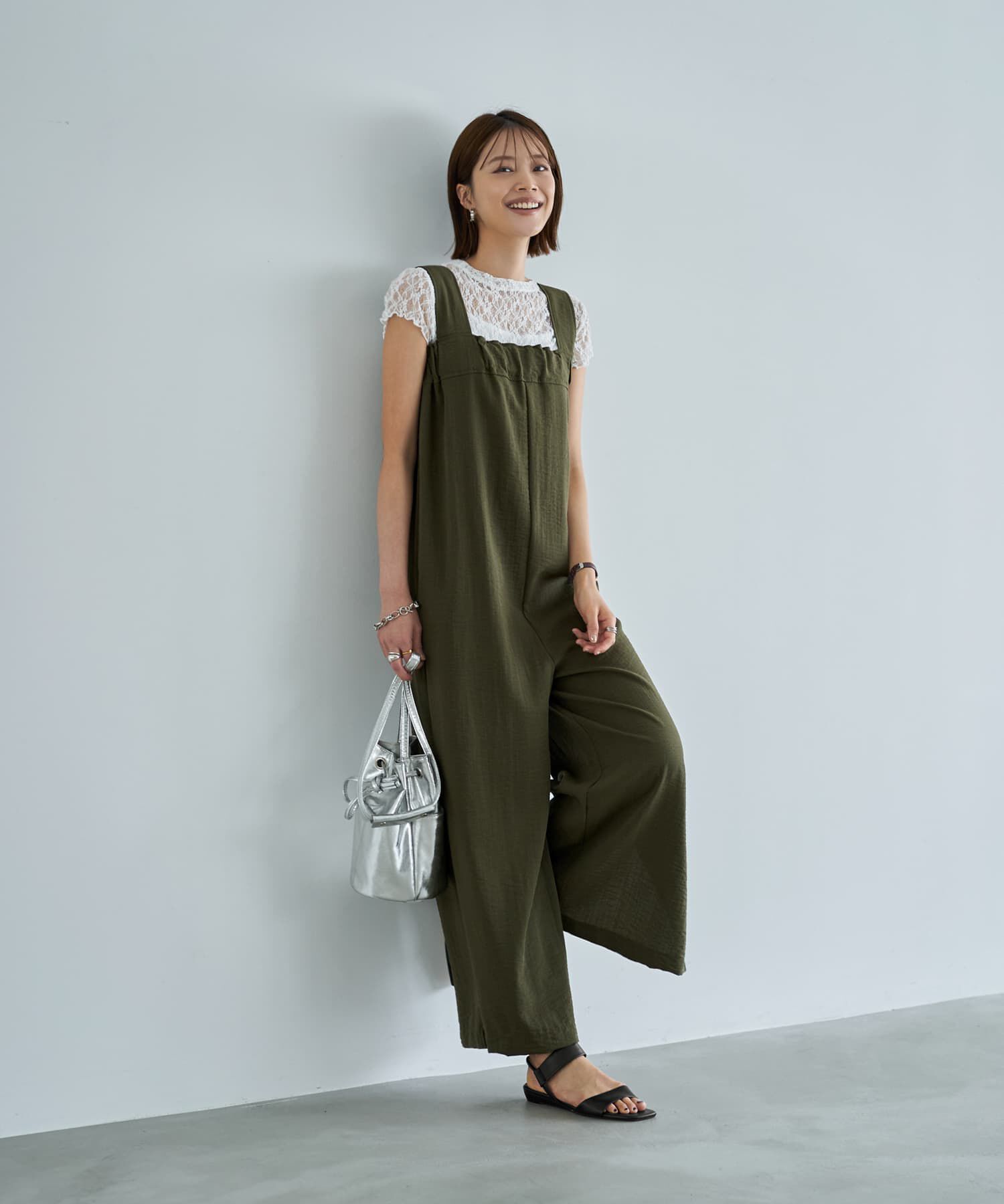 STYLE DELI「さらさらシボ生地スリット入りサロペット」|オールインワン|