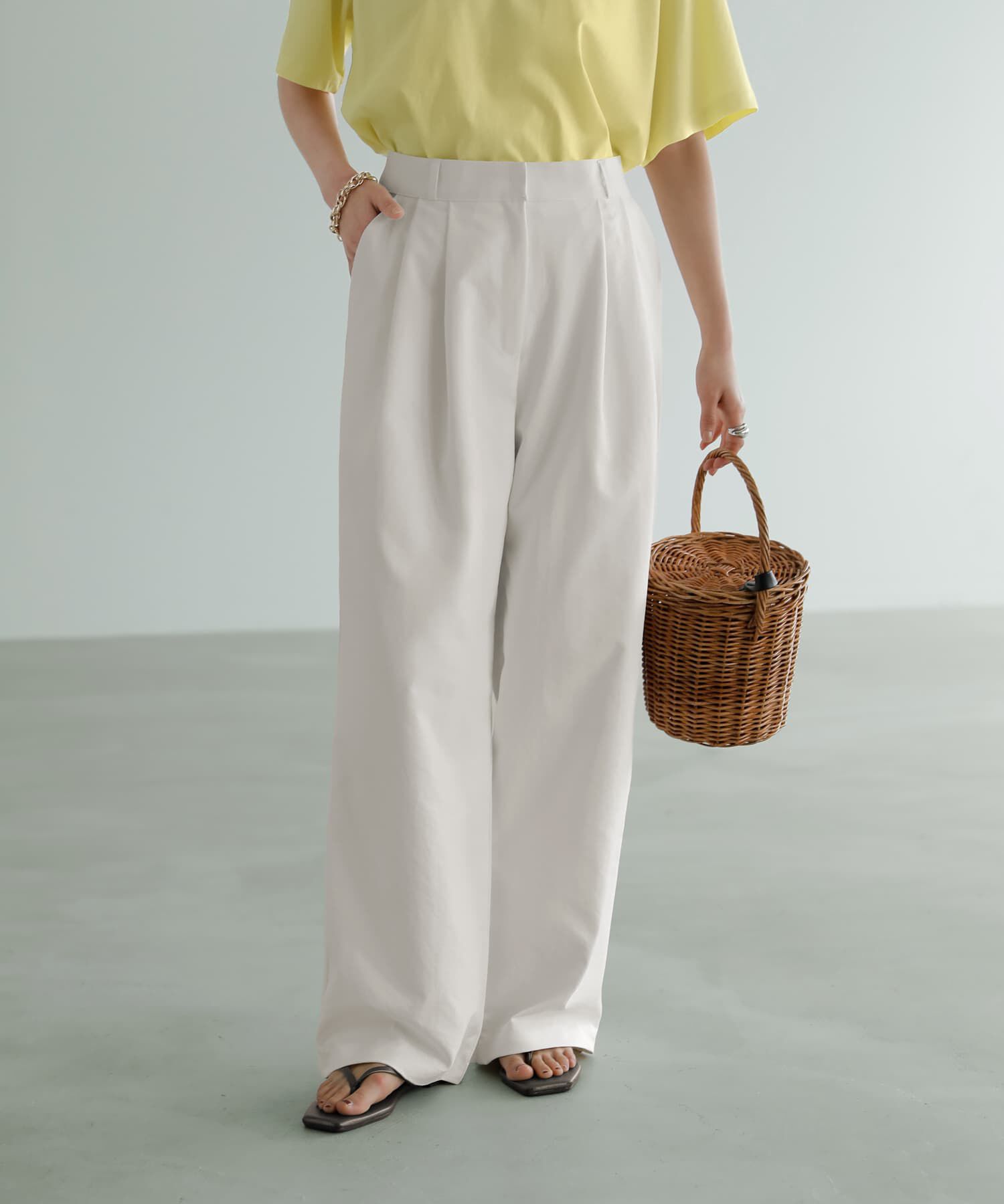 STYLE DELI「ニュアンスホワイト落ち感２タックワイドパンツ」|その他|アイボリー