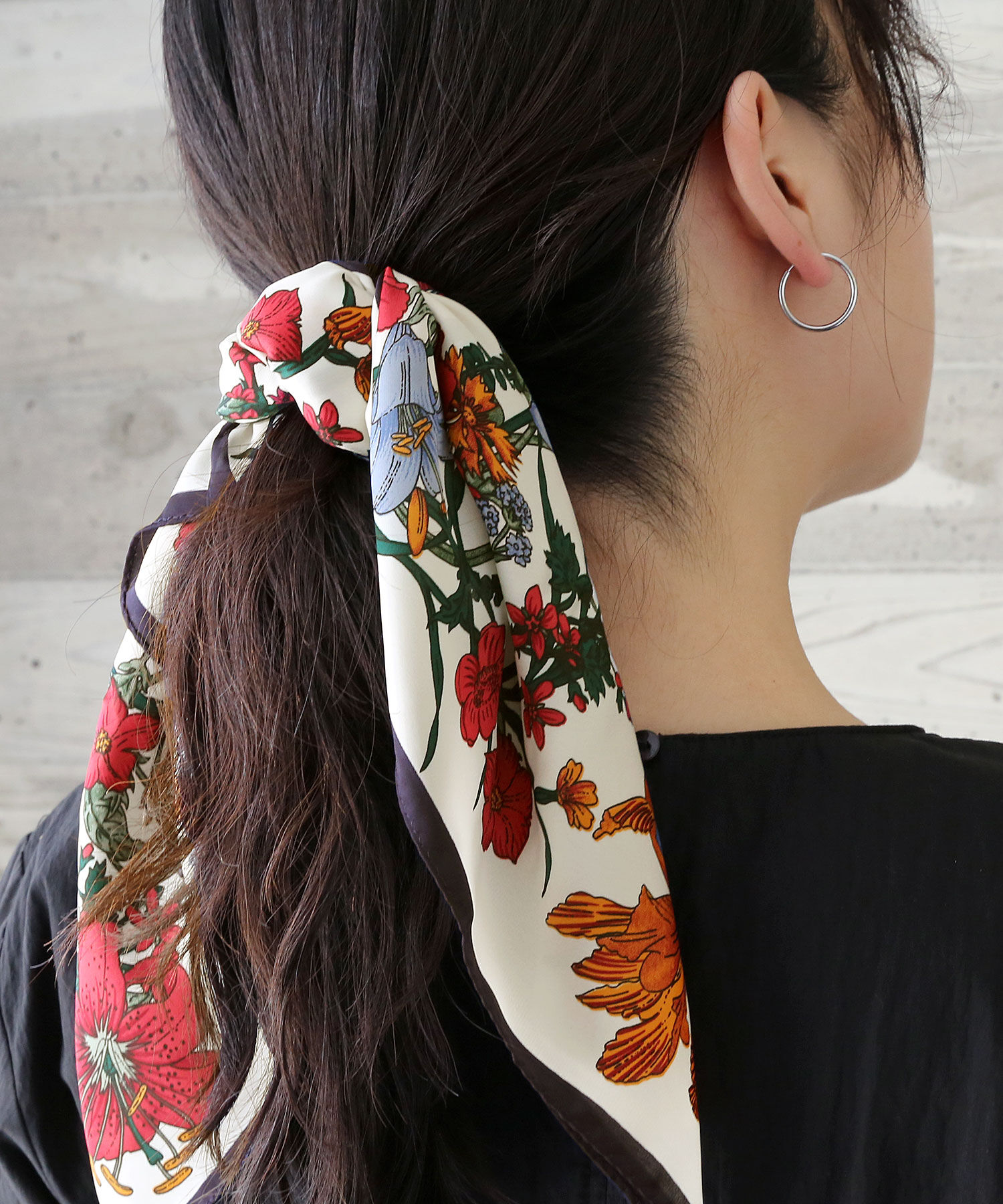 colleca la「花柄スカーフ」|バンダナ・スカーフ|ホワイト