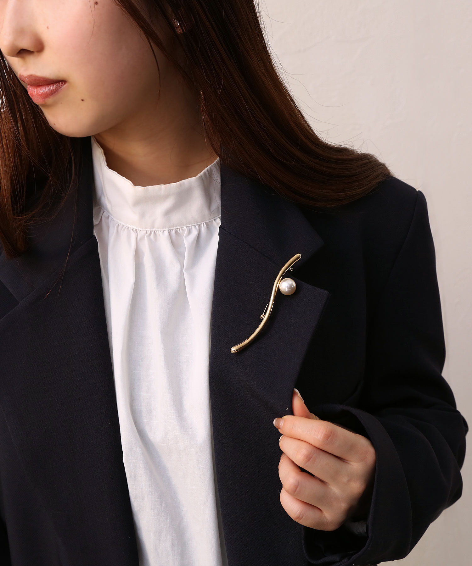 colleca la「ドローイングパールブローチ」|ブローチ・コサージュ|