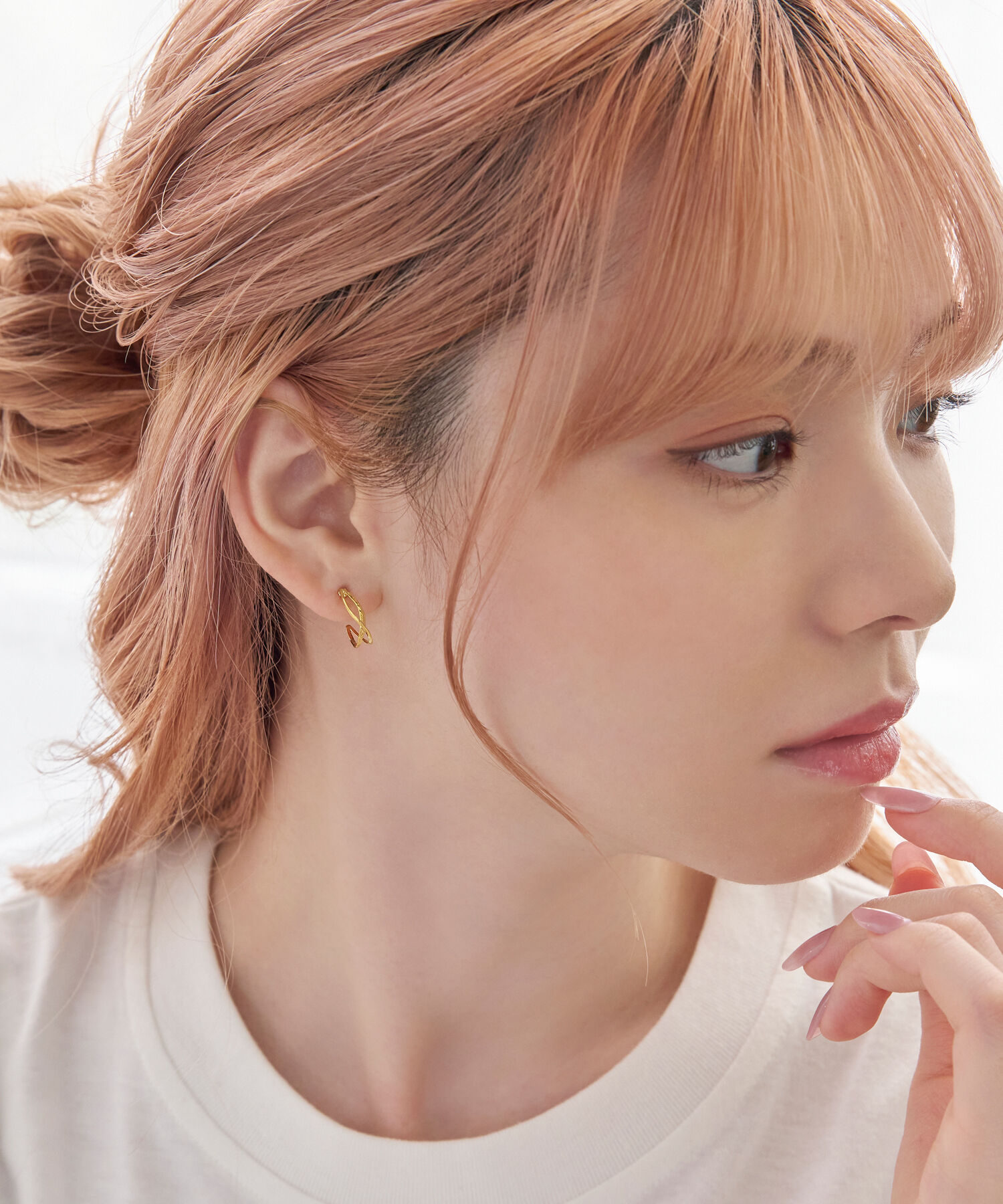 Phoebe「【金属アレルギー対応】クロスフープブレイドピアス　ゴールド」|ピアス|