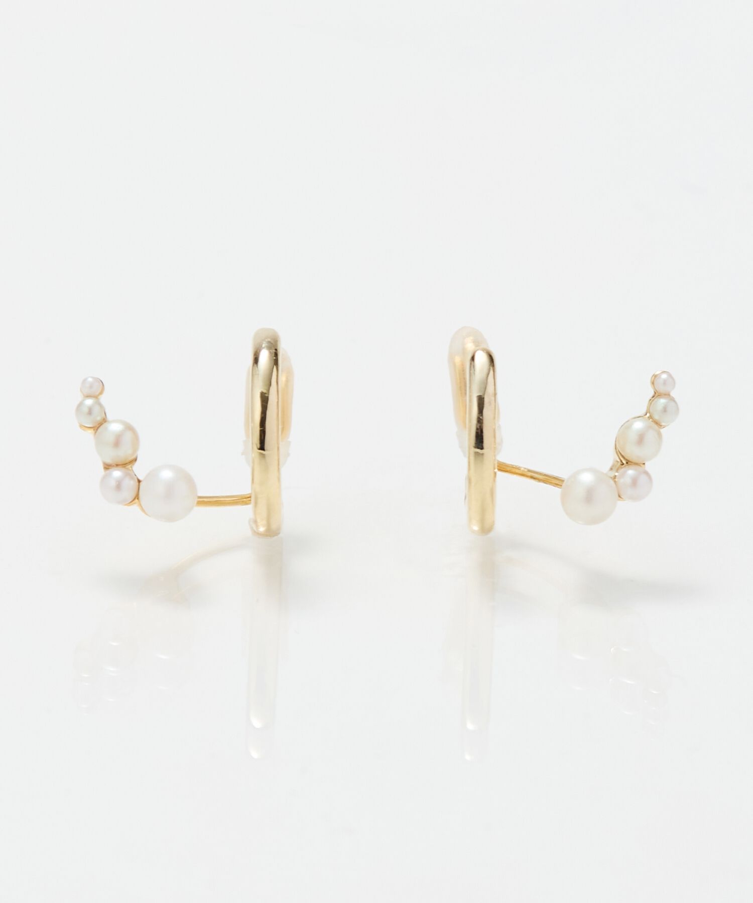 Phoebe「【痛くないシリーズ】ミルキーウェイパールフロートライトフィットイヤリング　ゴールド」|イヤリング|ゴールド