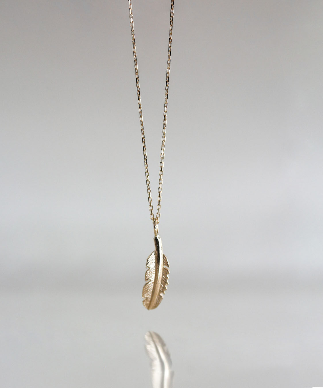  「ゴールド フェザー ネックレス | K10YG」|ネックレス|