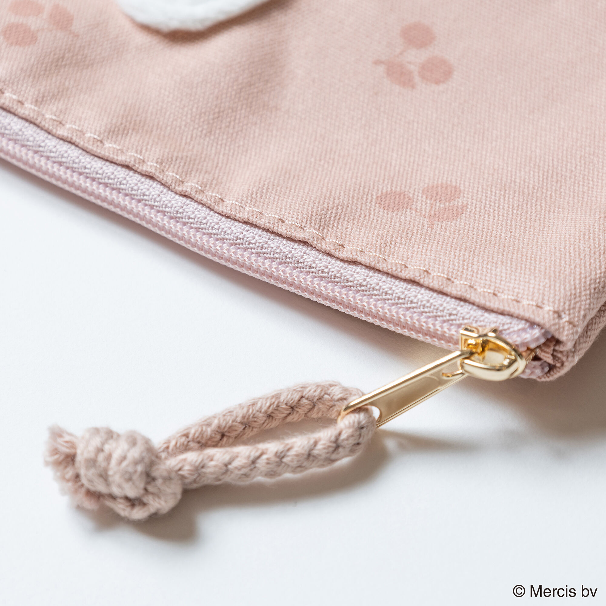  「MIFFY CHERRY APPLIQUE フラットポーチ」|ポーチ|